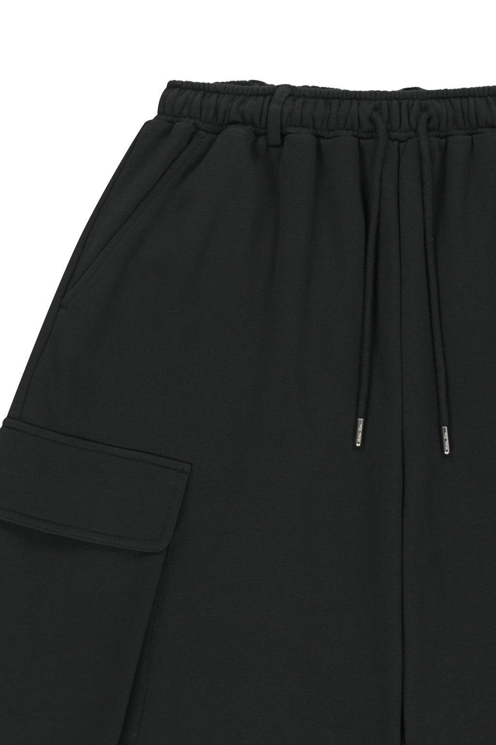 Matin Kim - Terry Utility Pocket Bermuda Pants (Black) product image 3 | TRAB K-Fashion Australia