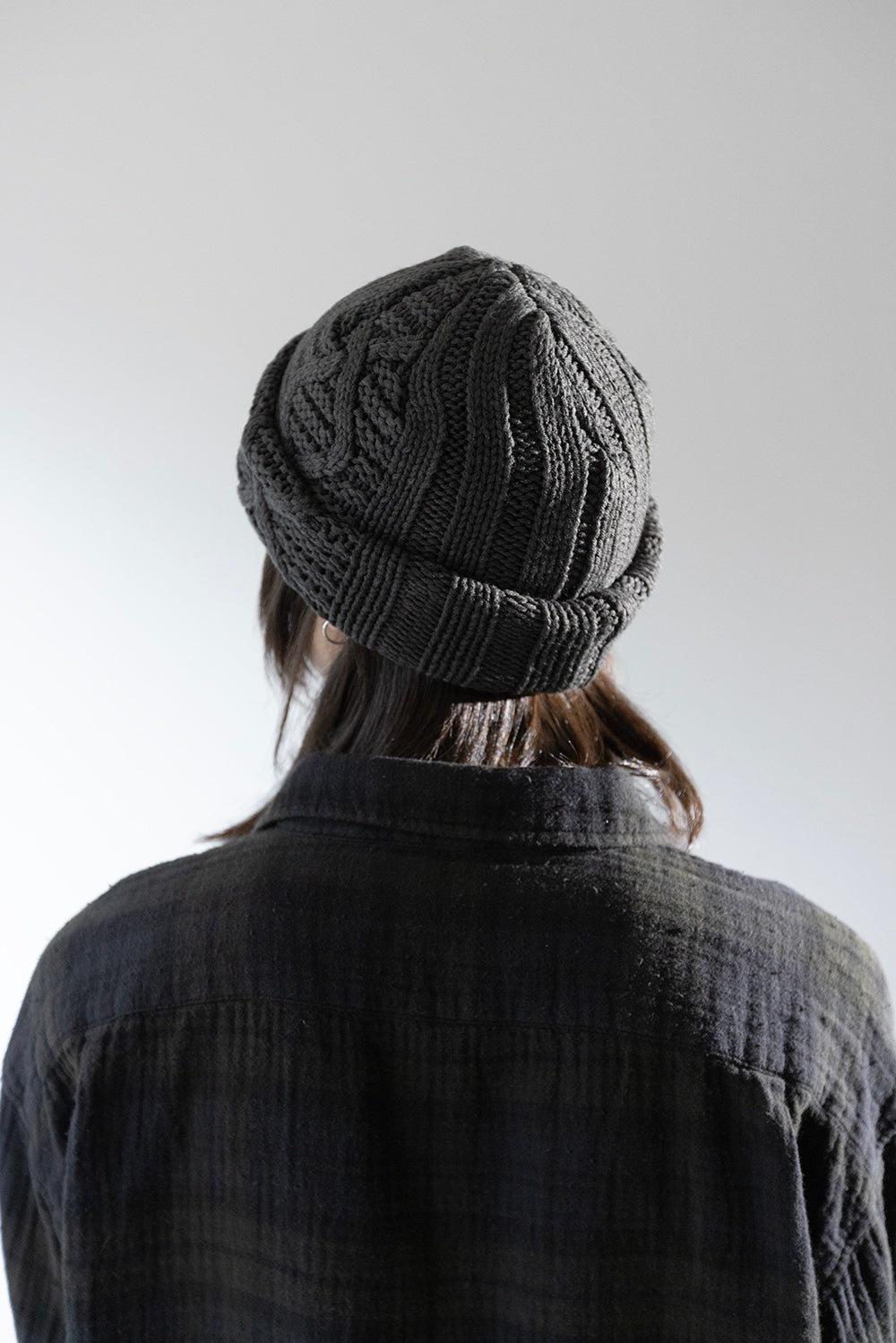 Hatchingroom - Jacquard Big Beanie (Charcoal) product image 8 | TRAB K-Fashion Australia