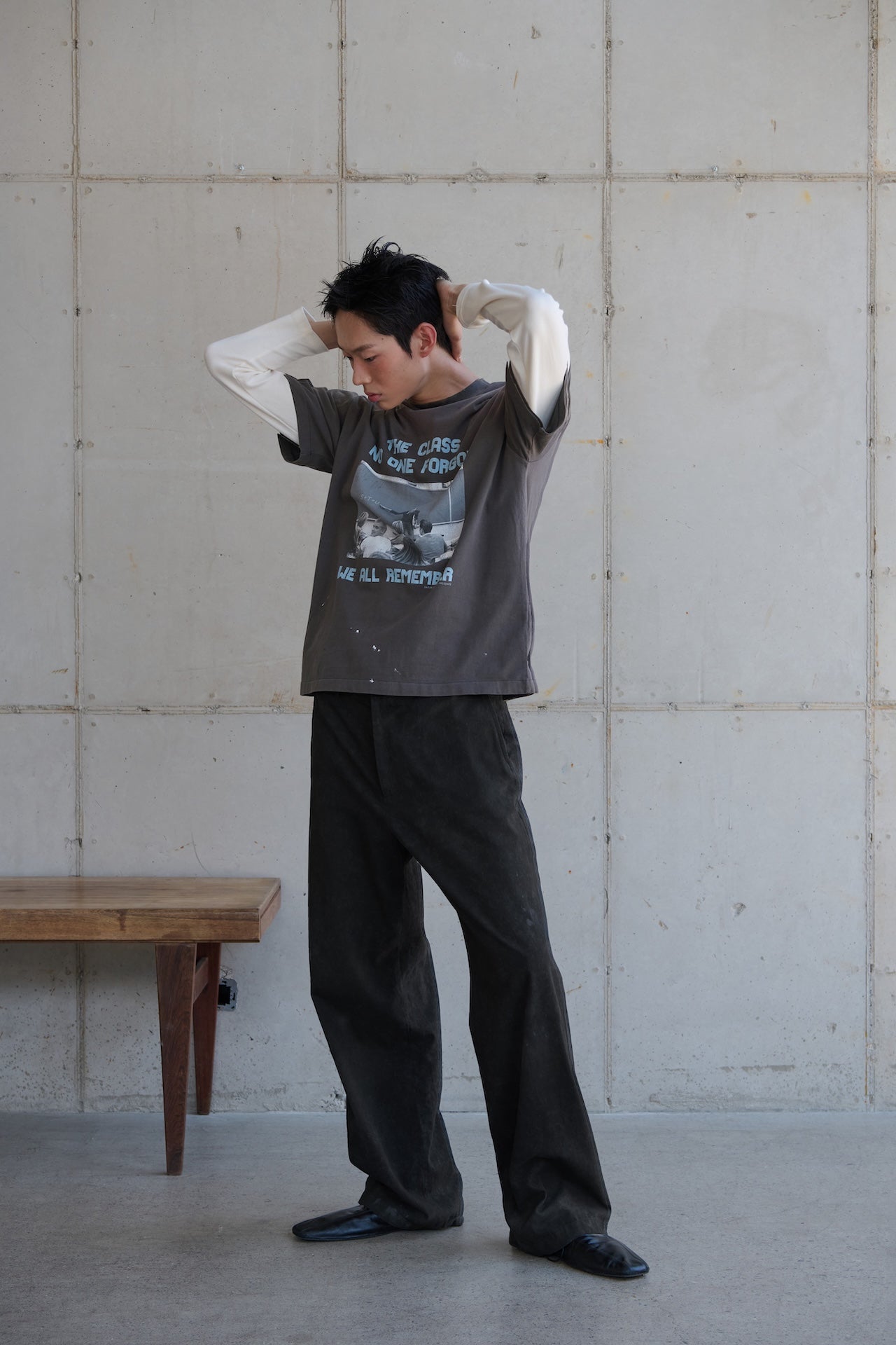 STU - The Class T-shirt (Charcoal) product image 2 | TRAB K-Fashion Australia