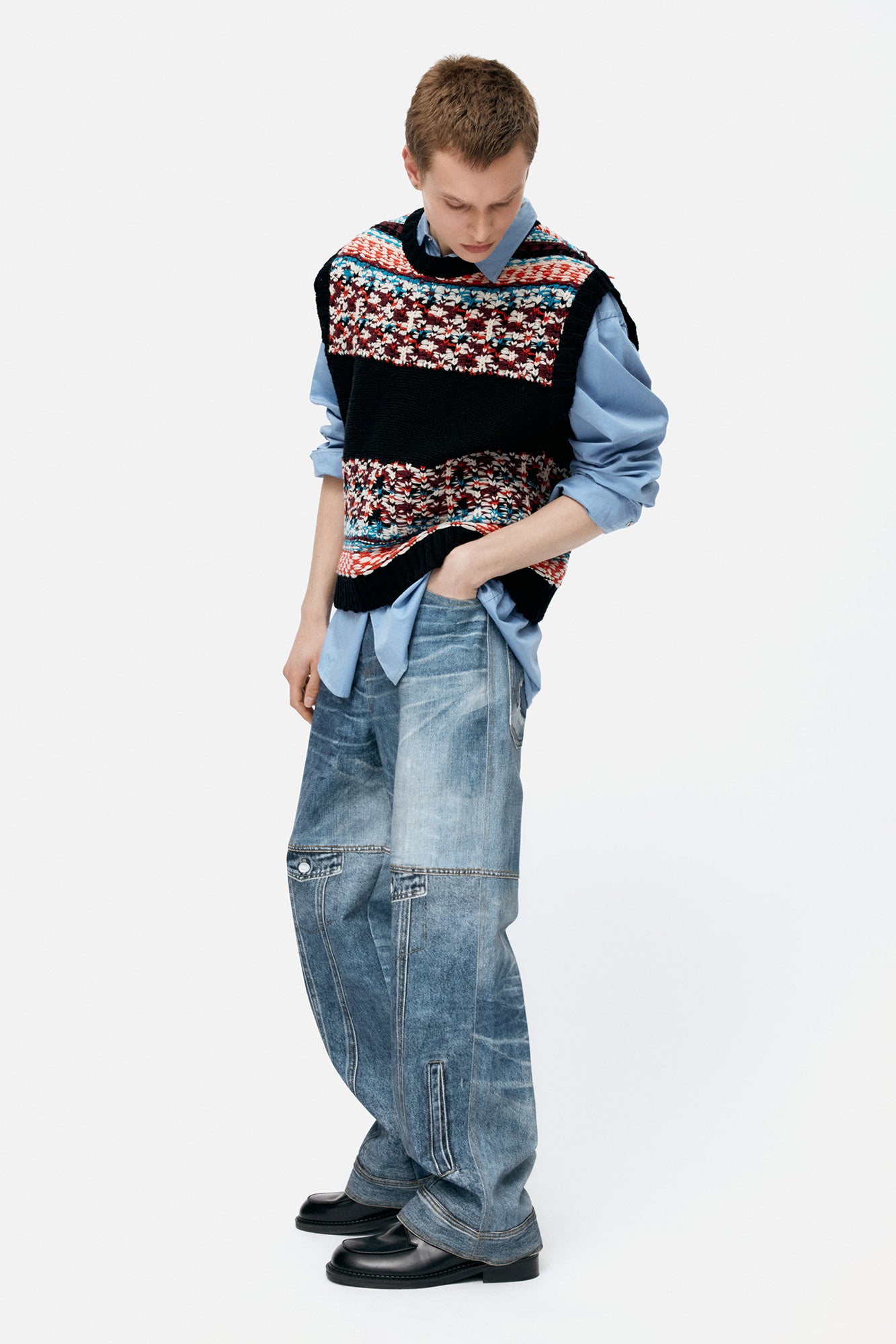 Andersson Bell - Unisex Nordic Crewneck Vest (Black) product image 3 | TRAB K-Fashion Australia