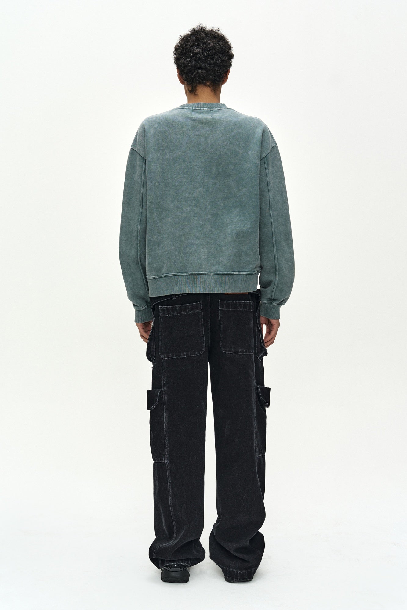 Andersson Bell - (essential) Unisex Heart Fix Sweatshirt (green) (Green) product image 4 | TRAB K-Fashion Australia