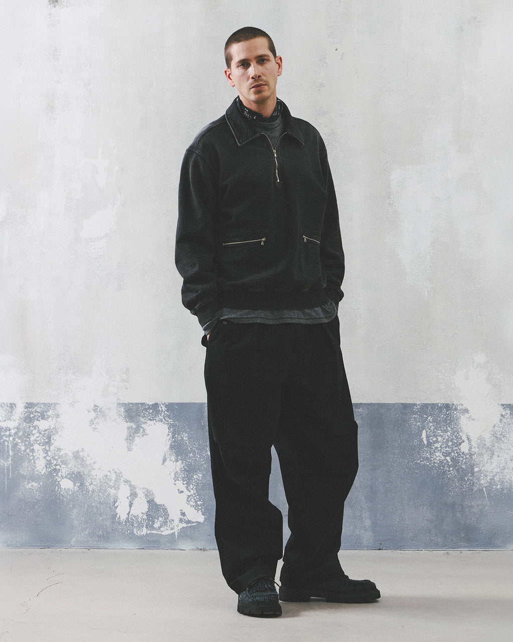Eastlogue - Caravan Half Zip-up Sweat (Black) product image 1 | TRAB K-Fashion Australia