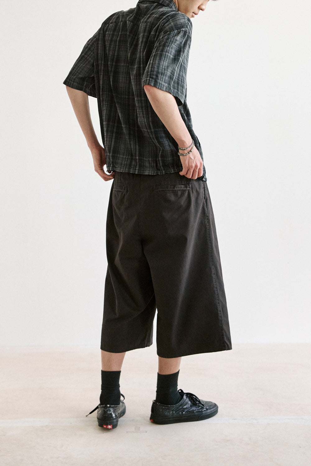 Hatchingroom - Dyed Pleats Shorts Purple (Brown) product image 14 | TRAB K-Fashion Australia