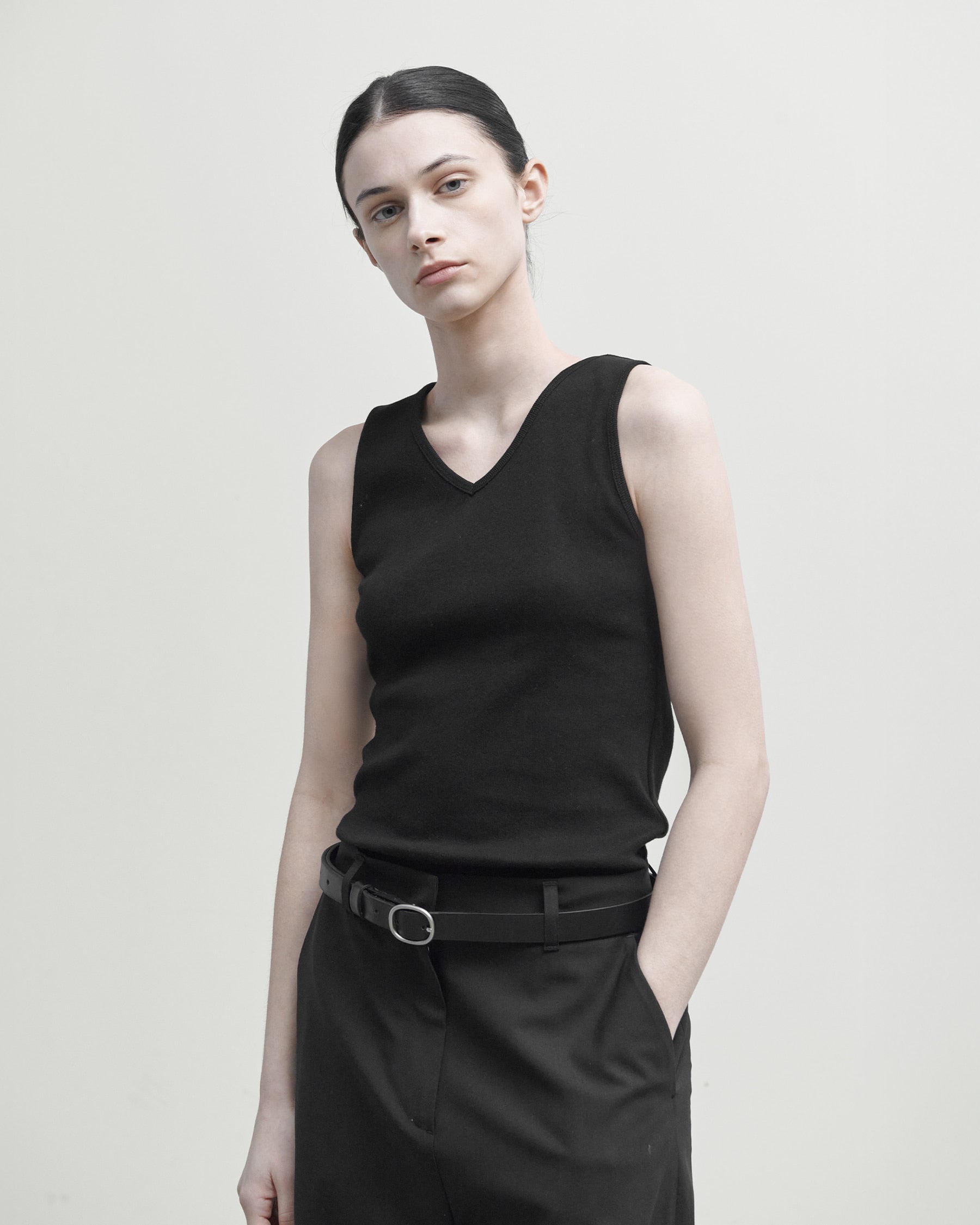 Brownyard - V Neck Top Sleeveless (Black) product image 1 | TRAB K-Fashion Australia