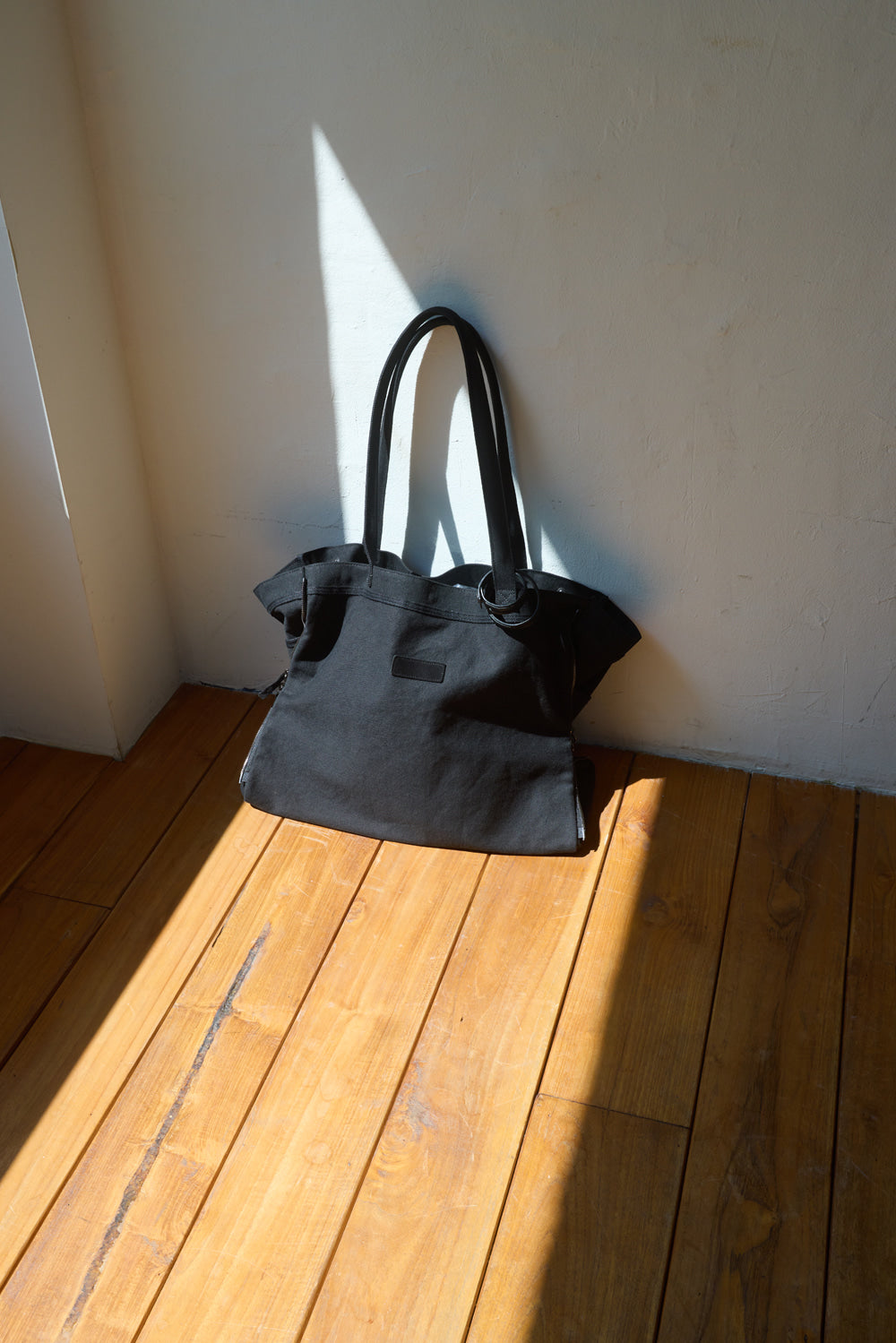 Hatchingroom - Big Tote (Black) product image 14 | TRAB K-Fashion Australia