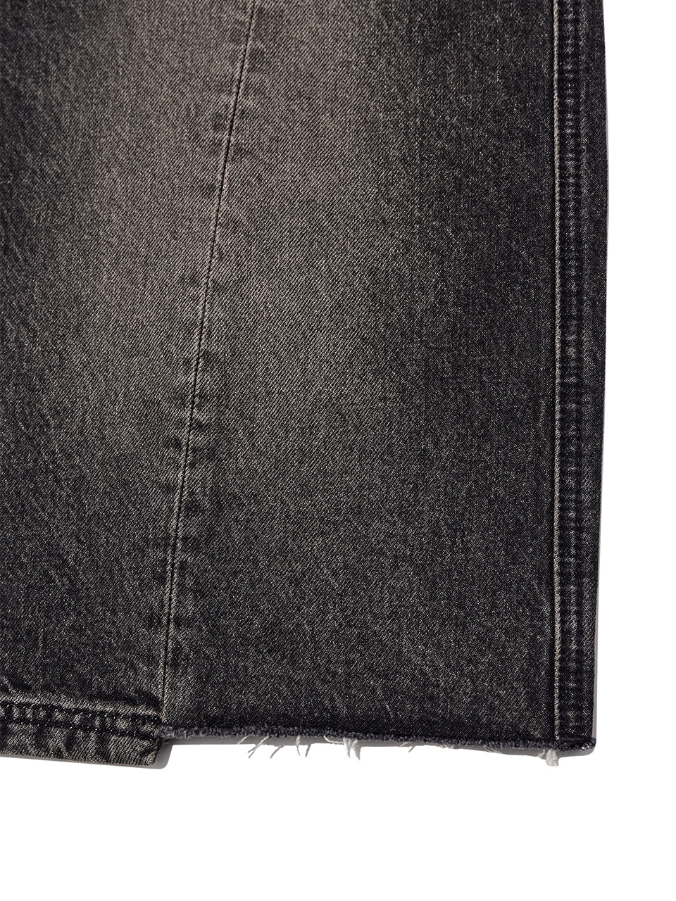 Matin Kim - Hem Point Bermuda Denim Pants (Charcoal) product image 5 | TRAB K-Fashion Australia