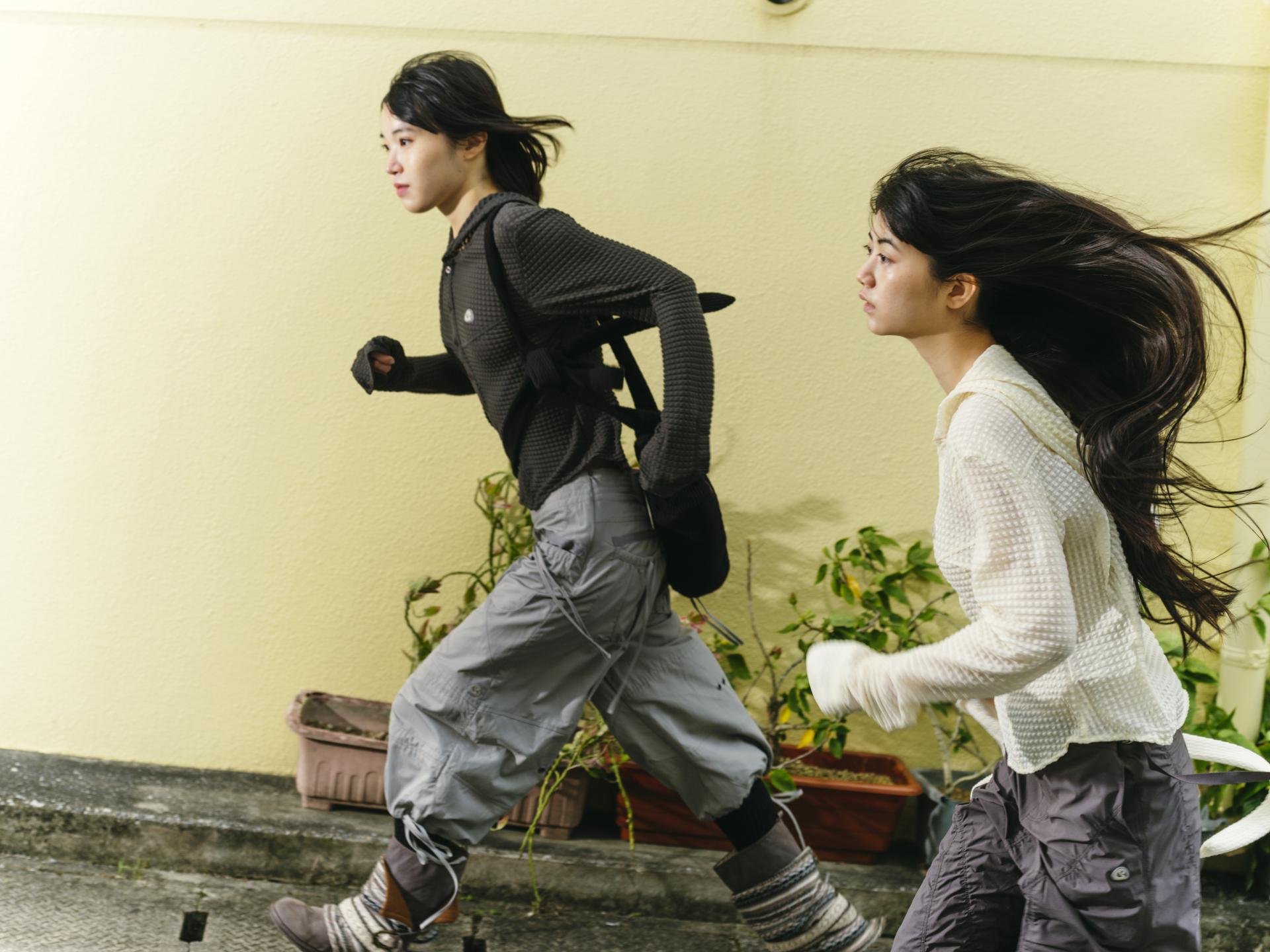 Coyseio - Round Hoodie Shirts (Ivory) product image 5 | TRAB K-Fashion Australia