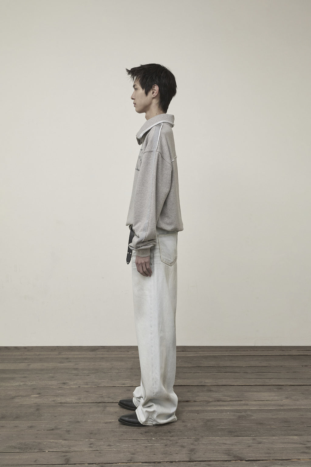 Matin Kim - Cut Out Half Zip Sweatshirt (Grey) product image 8 | TRAB K-Fashion Australia