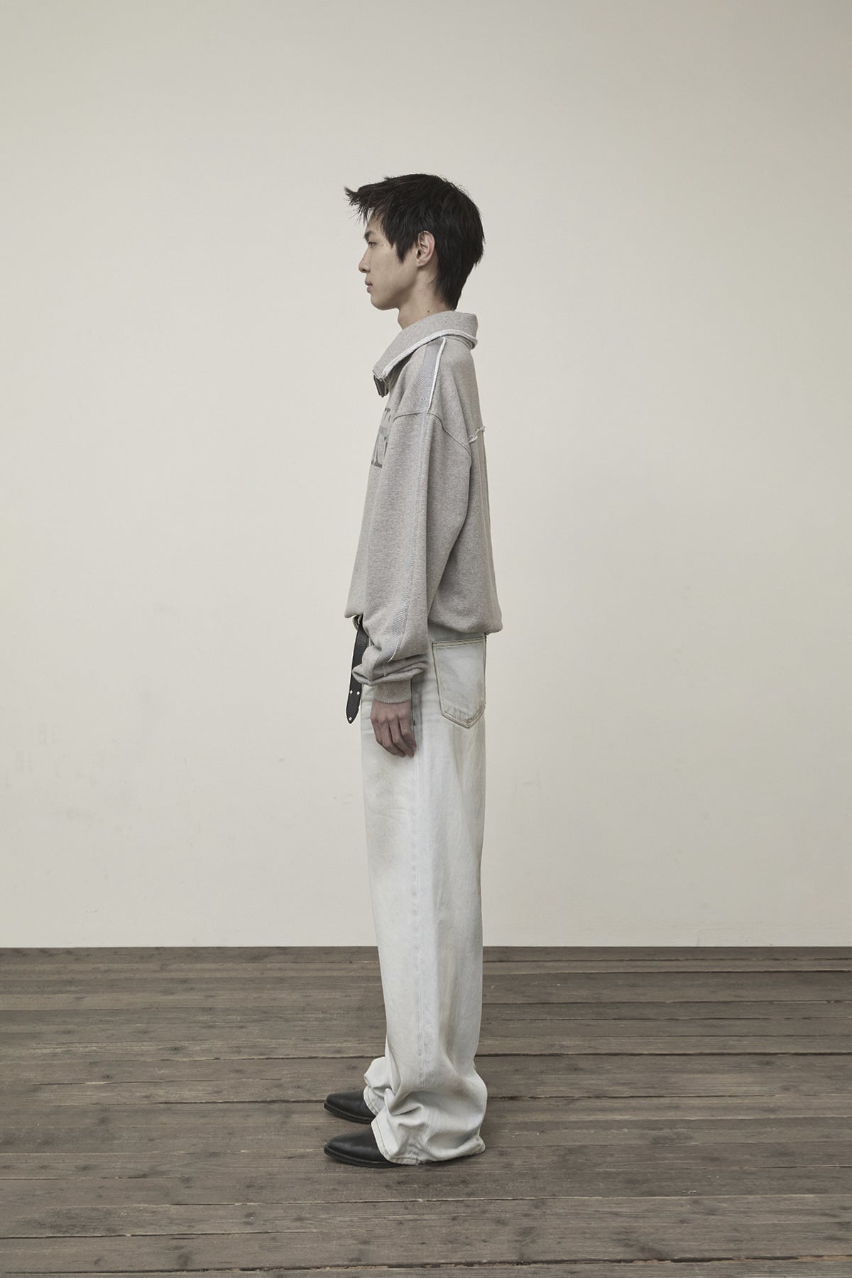 Matin Kim - Cut Out Half Zip Sweatshirt (Grey) product image 8 | TRAB K-Fashion Australia