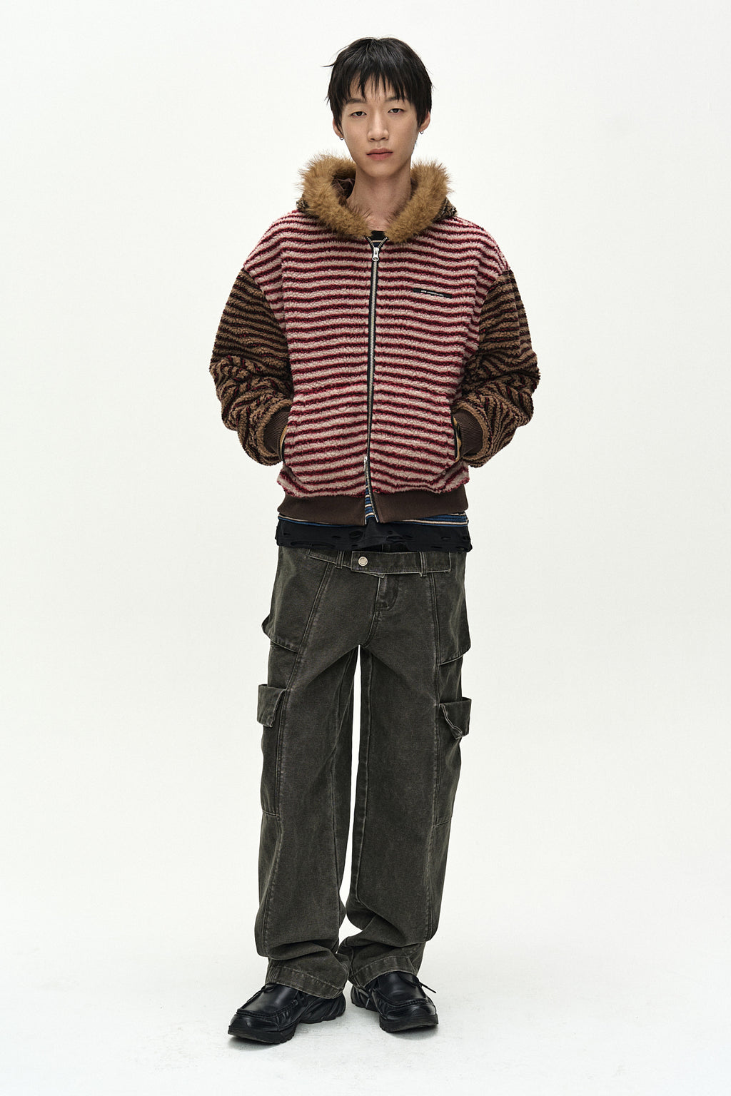 Andersson Bell - Belt Layered Cargo Wide-Leg Jeans (khaki) (Khaki) product image 2 | TRAB K-Fashion Australia