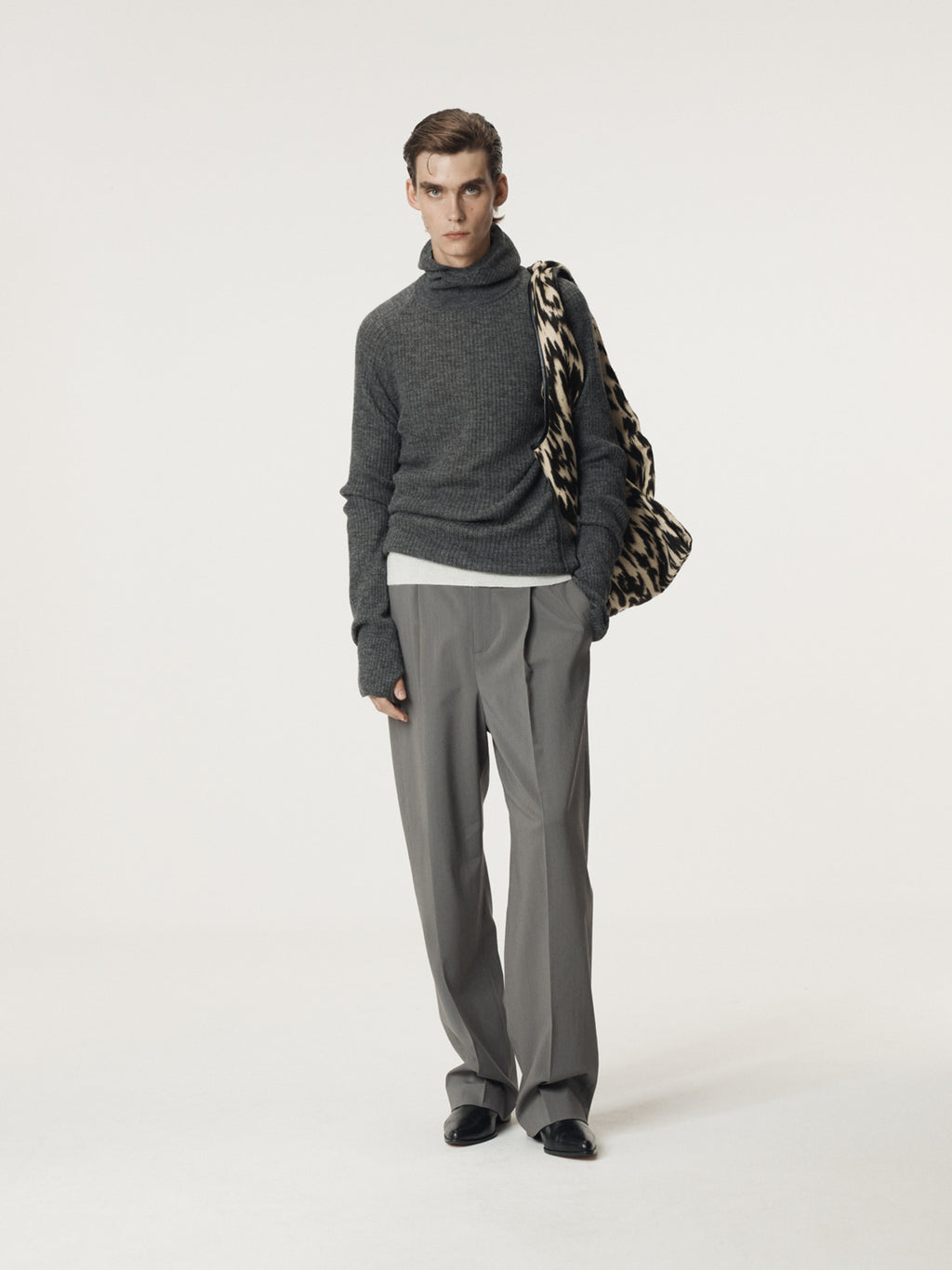 Recto - Tuck Detail Suit Pants (Midnight Grey) product image 5 | TRAB K-Fashion Australia