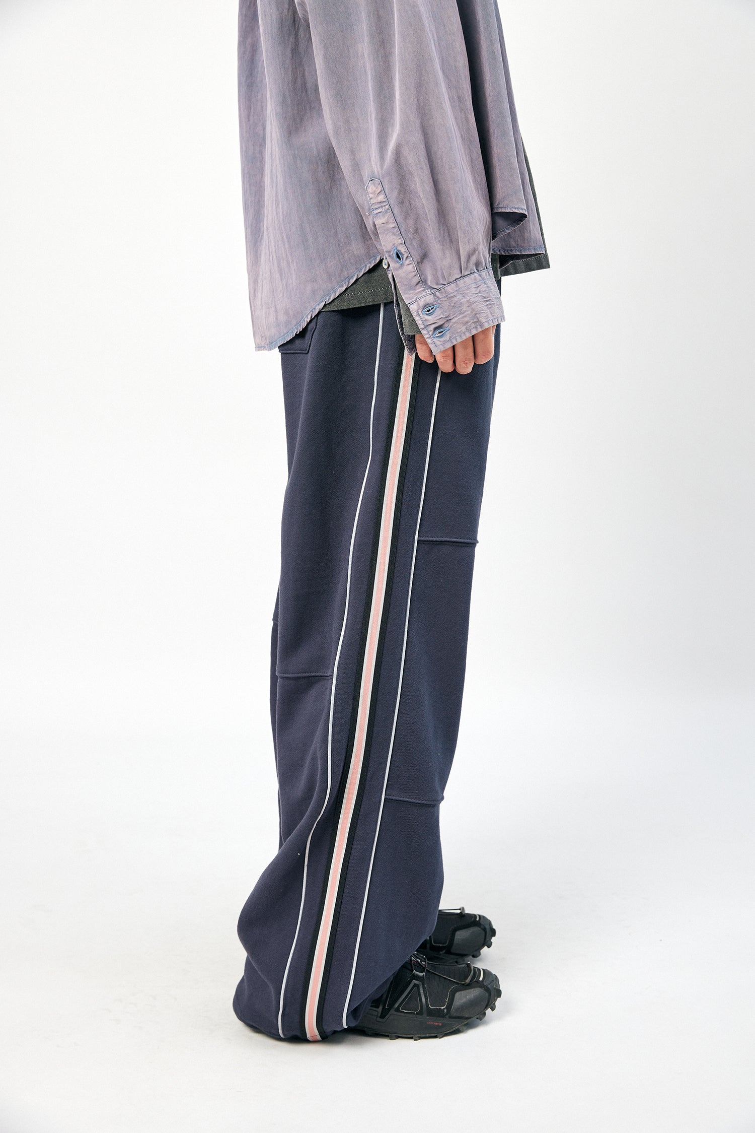 Hatchingroom - Wide Track Sweat Pants Washed (Navy) product image 8 | TRAB K-Fashion Australia