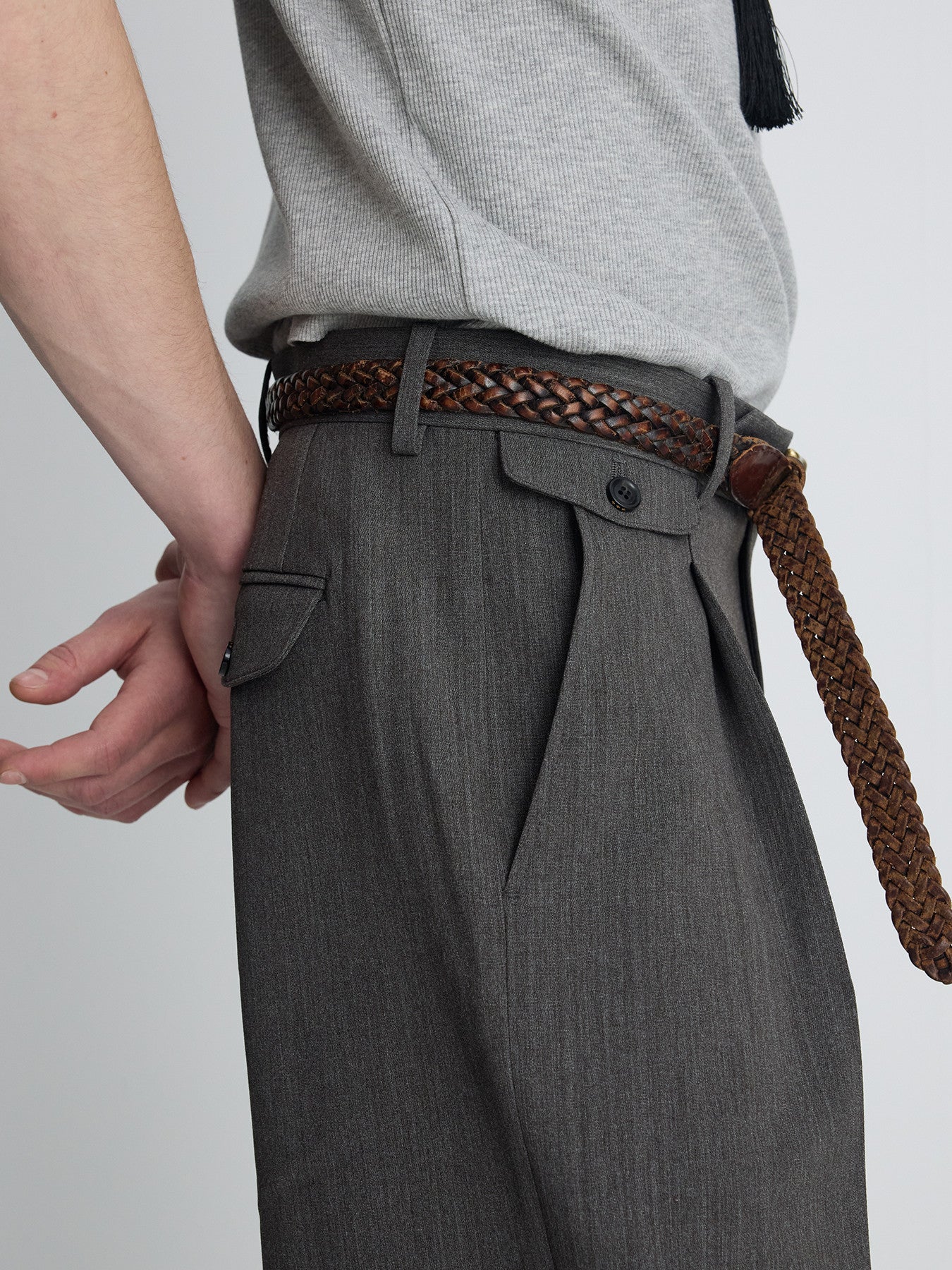 Tonywack - Raw-Cut Wool Pleated Tailored Shorts (Melange Grey) product image 9 | TRAB K-Fashion Australia