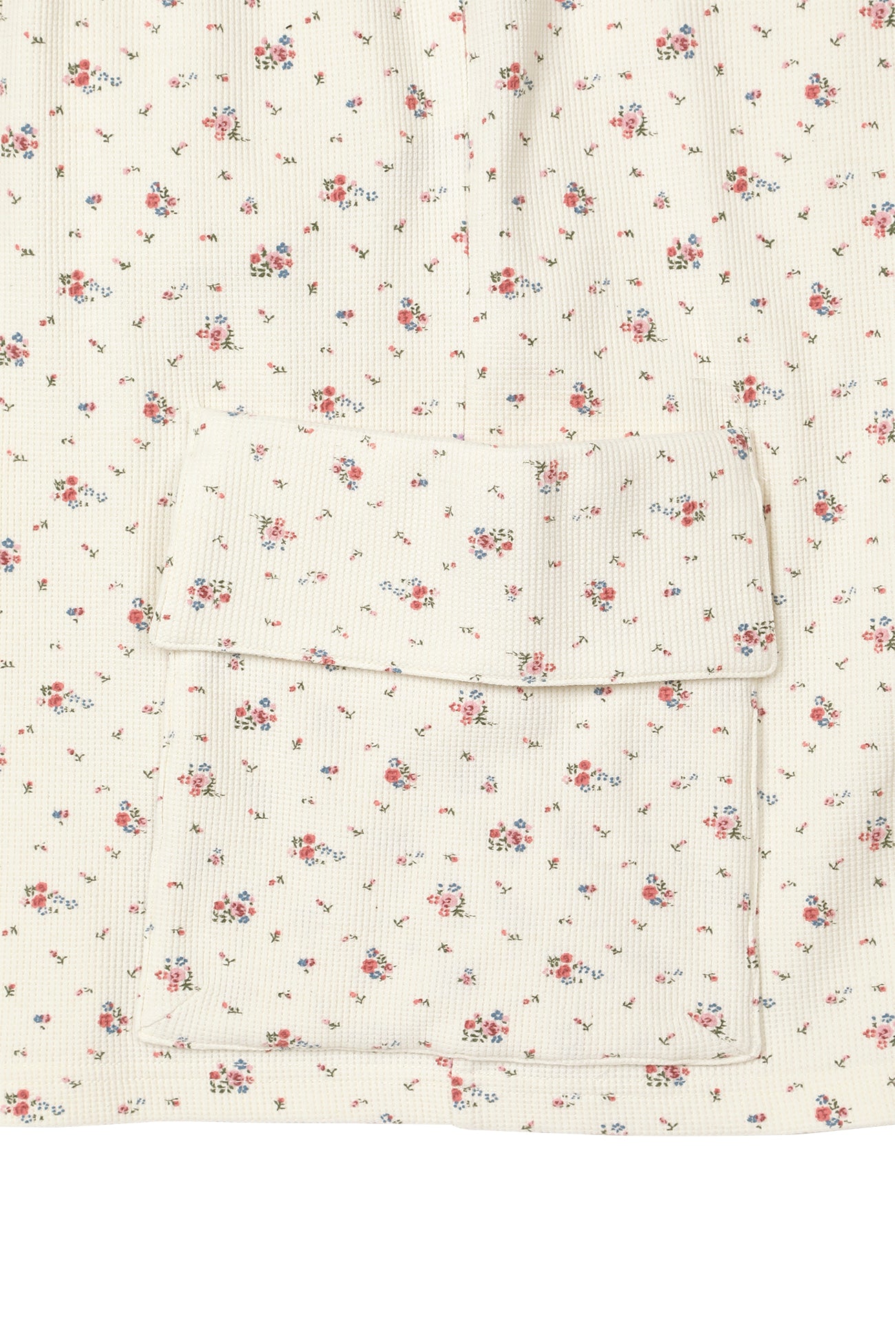 Deinet - Soft Waffle Flower Jersey Cargo Bermuda Pants (Ivory) product image 15 | TRAB K-Fashion Australia