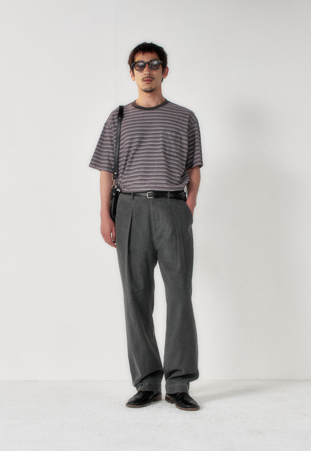 Art if acts - Linen Reverse One Tuck Pants (Charcoal) product image 4 | TRAB K-Fashion Australia