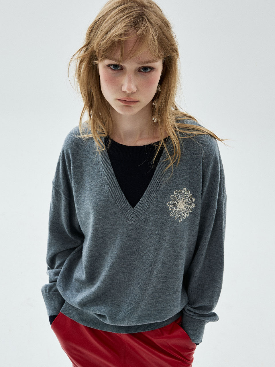 Mardi Mercredi - [Pre-Order – Ships August 26] Wool Blend V Neck Layered Flower (Grey Cream) product image 1 | TRAB K-Fashion Australia