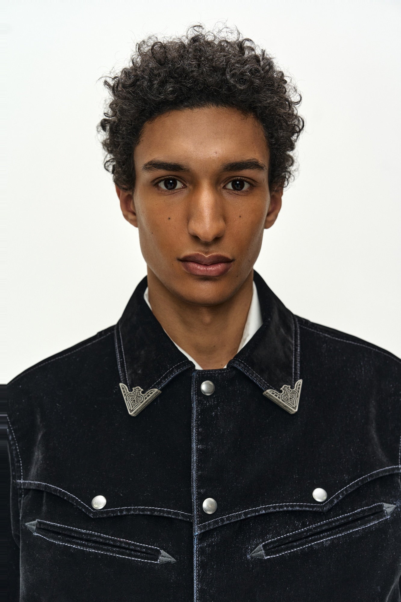 Andersson Bell - Atlanta Flock Velvet Jacket (black) (Black) product image 10 | TRAB K-Fashion Australia
