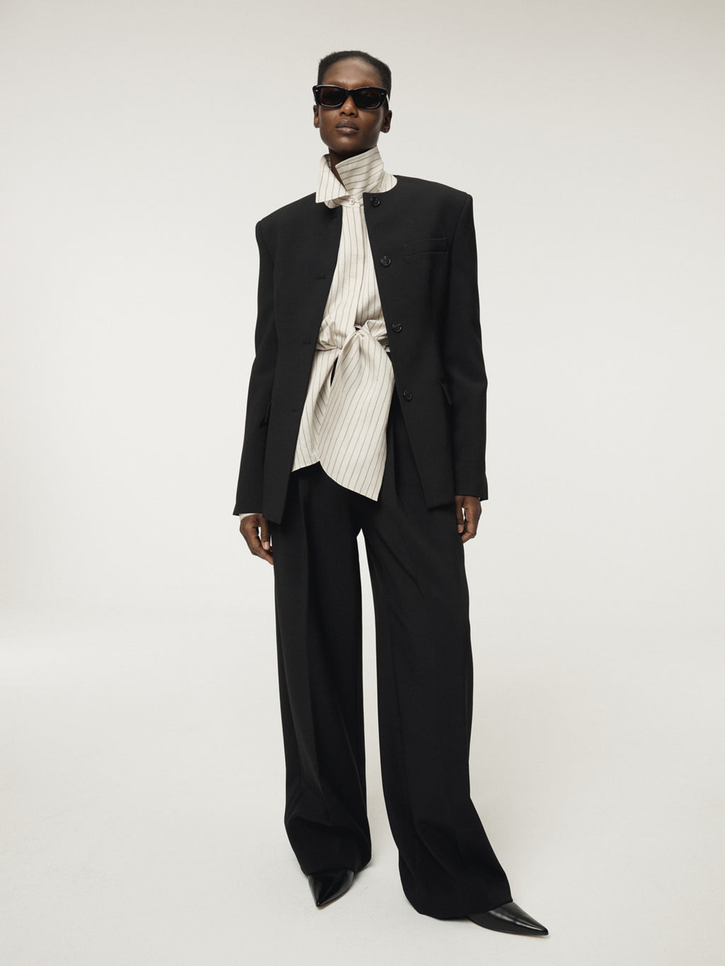 Recto - Double Pleated Wide Pants (Black) product image 2 | TRAB K-Fashion Australia