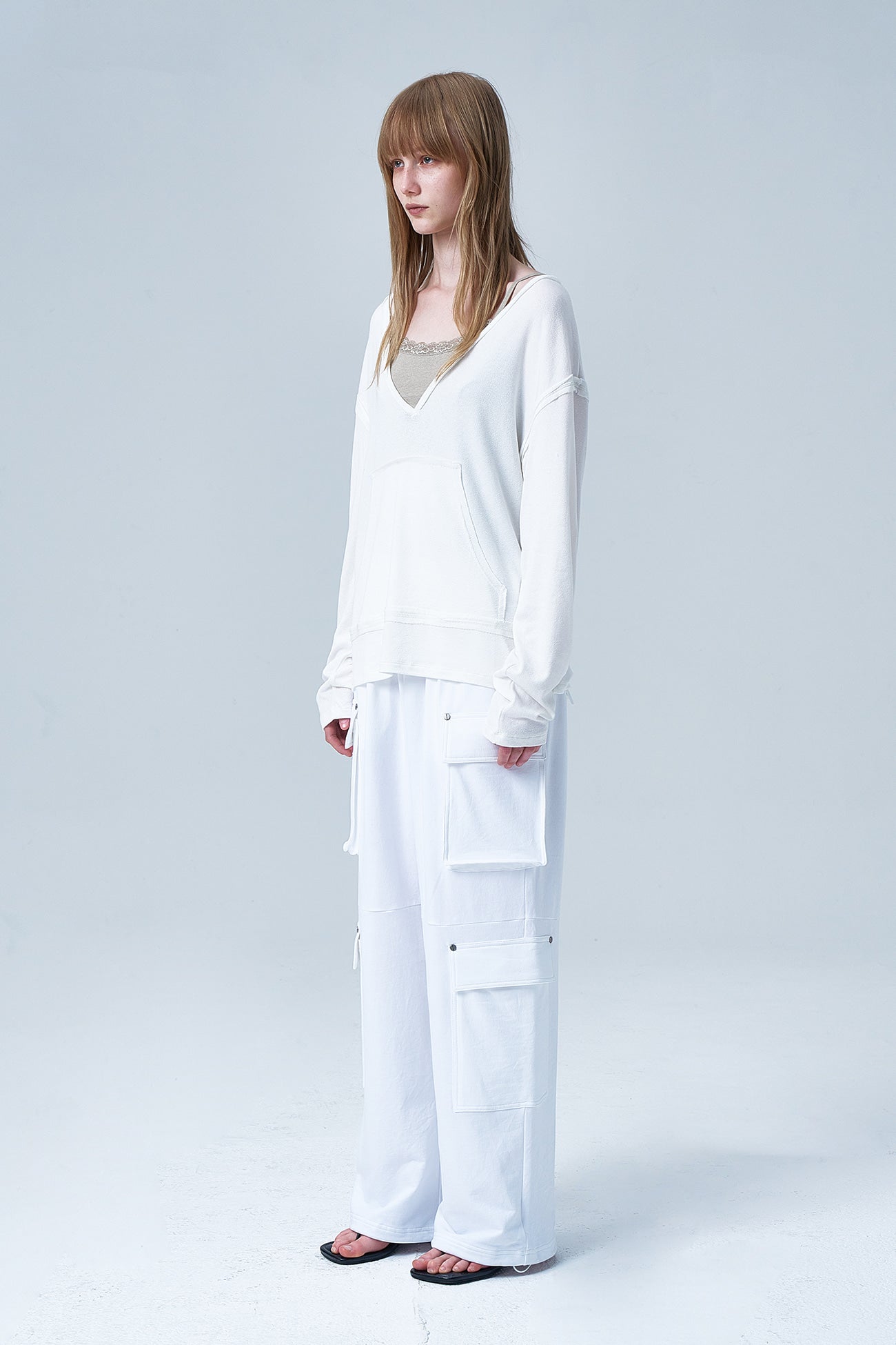 Deinet - Utility Cargo Sweat Pants (White) product image 2 | TRAB K-Fashion Australia