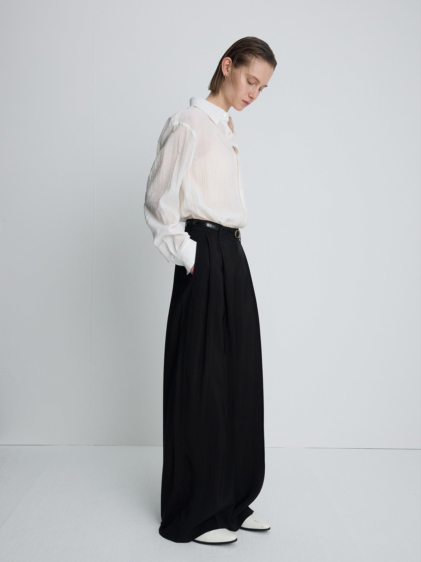 Tonywack - Linen Relaxed Fit Shirt (Off White) product image 5 | TRAB K-Fashion Australia