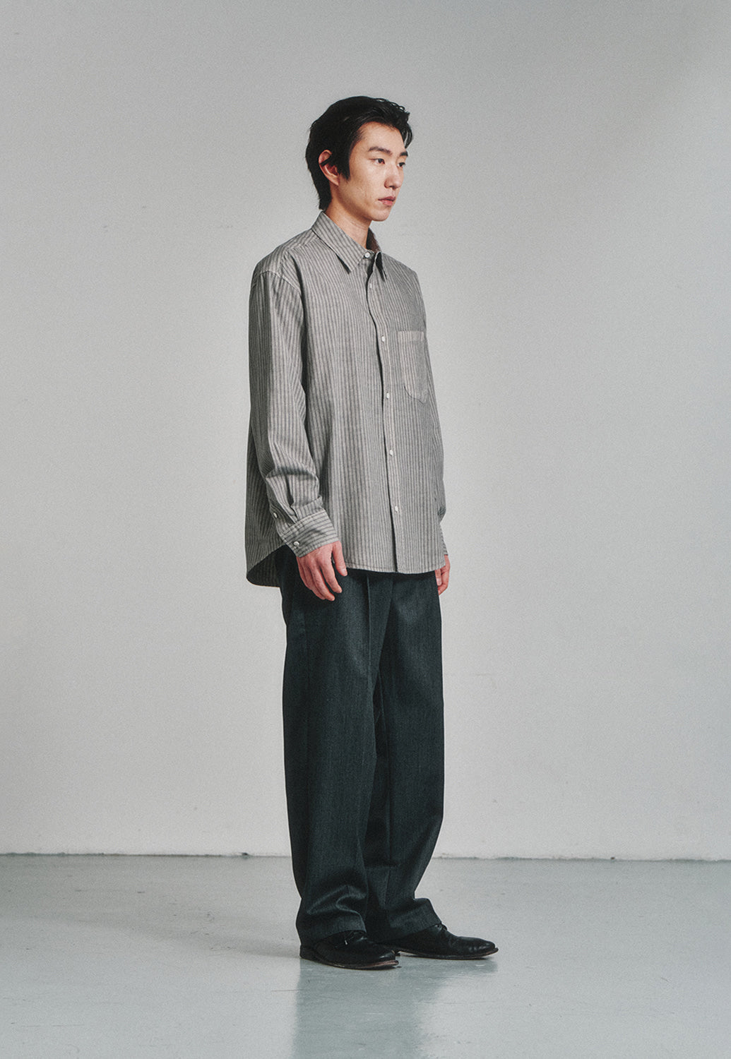 Art if acts - Wool One Tuck Trousers (Charcoal) product image 3 | TRAB K-Fashion Australia