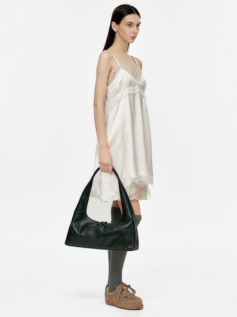 Marge Sherwood - Hobo Large (Black Pull-Up) product image 3 | TRAB K-Fashion Australia