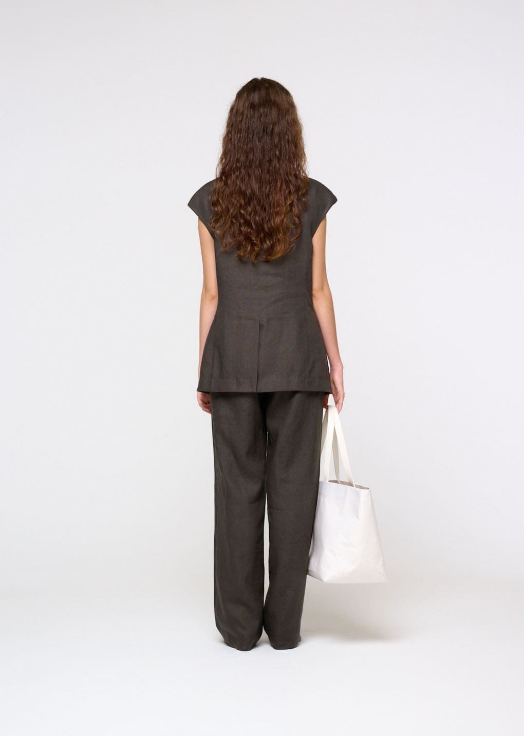 Amomento - [Pre-Order] Linen Tuck Pants (Khaki Grey) product image 4 | TRAB K-Fashion Australia