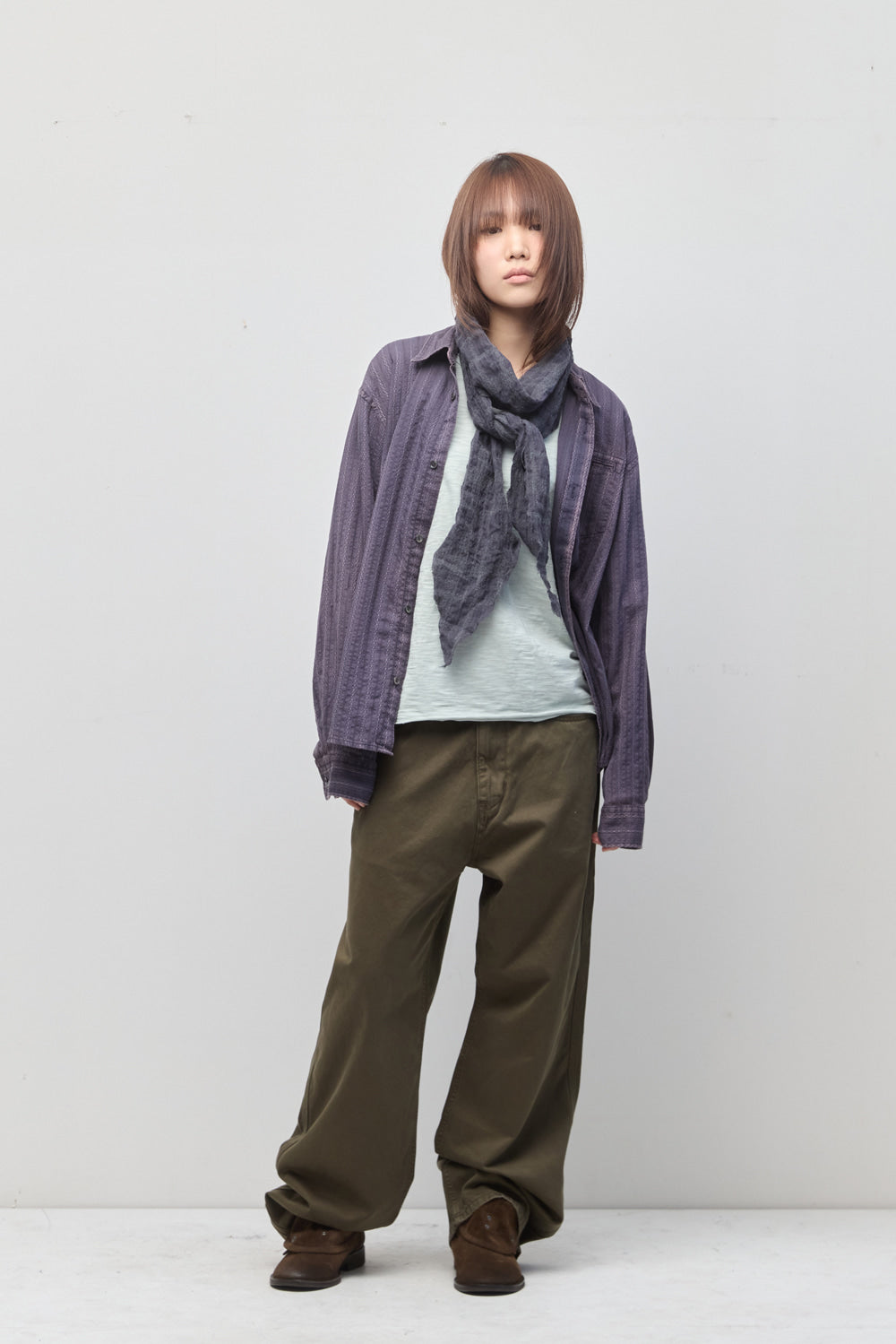 Hatchingroom - Crinkle Gauze Muffler (Charcoal) product image 4 | TRAB K-Fashion Australia