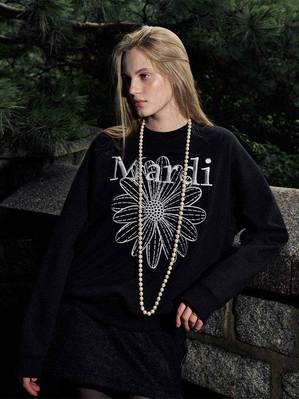 Mardi Mercredi - Sweatshirt Flowermardi Needlework (Black Lightgrey) product image 1 | TRAB K-Fashion Australia