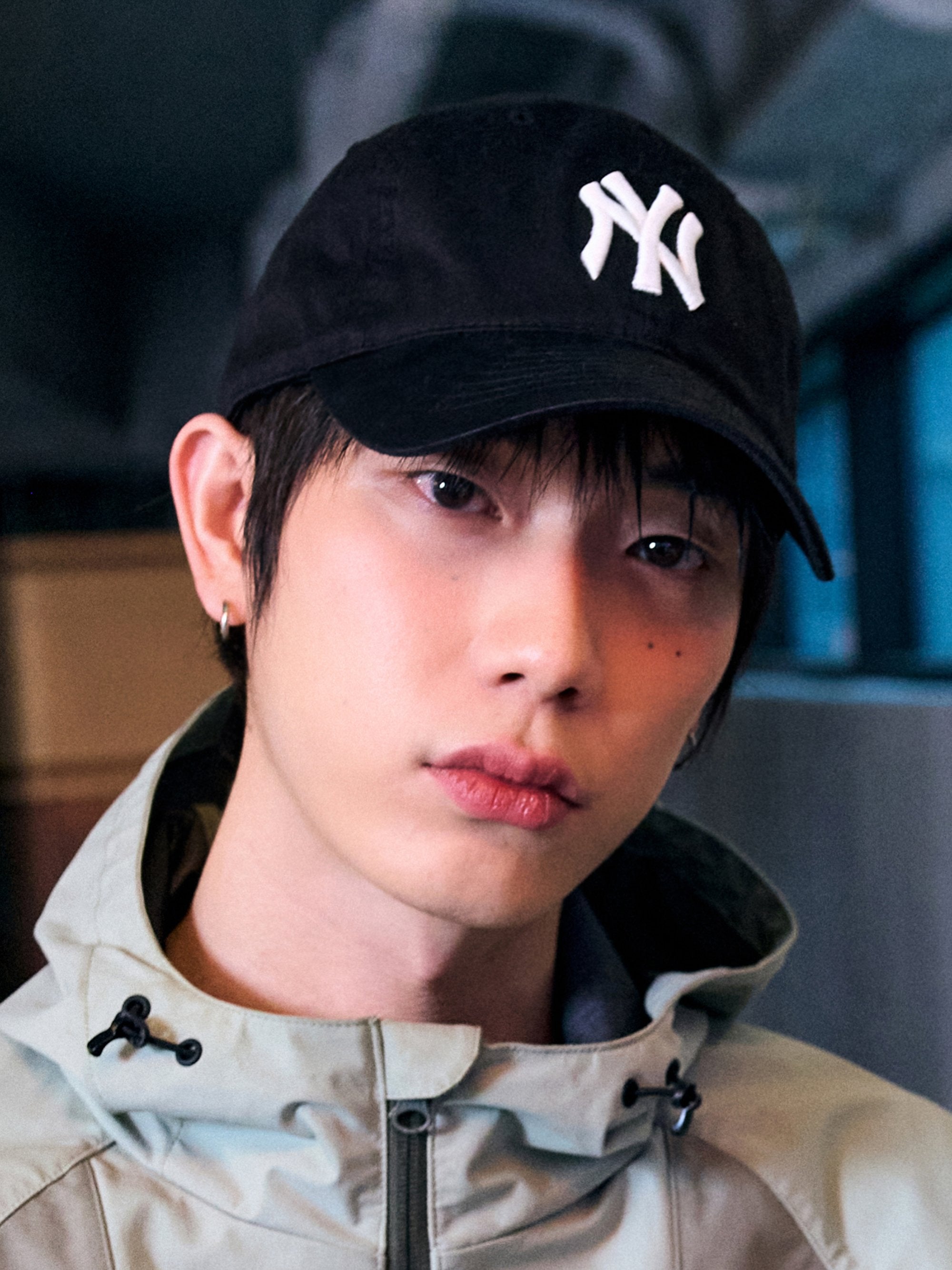 MLB Korea - MLB Ace Unstructured Ball Cap New York Yankees (Black) product image 3 | TRAB K-Fashion Australia