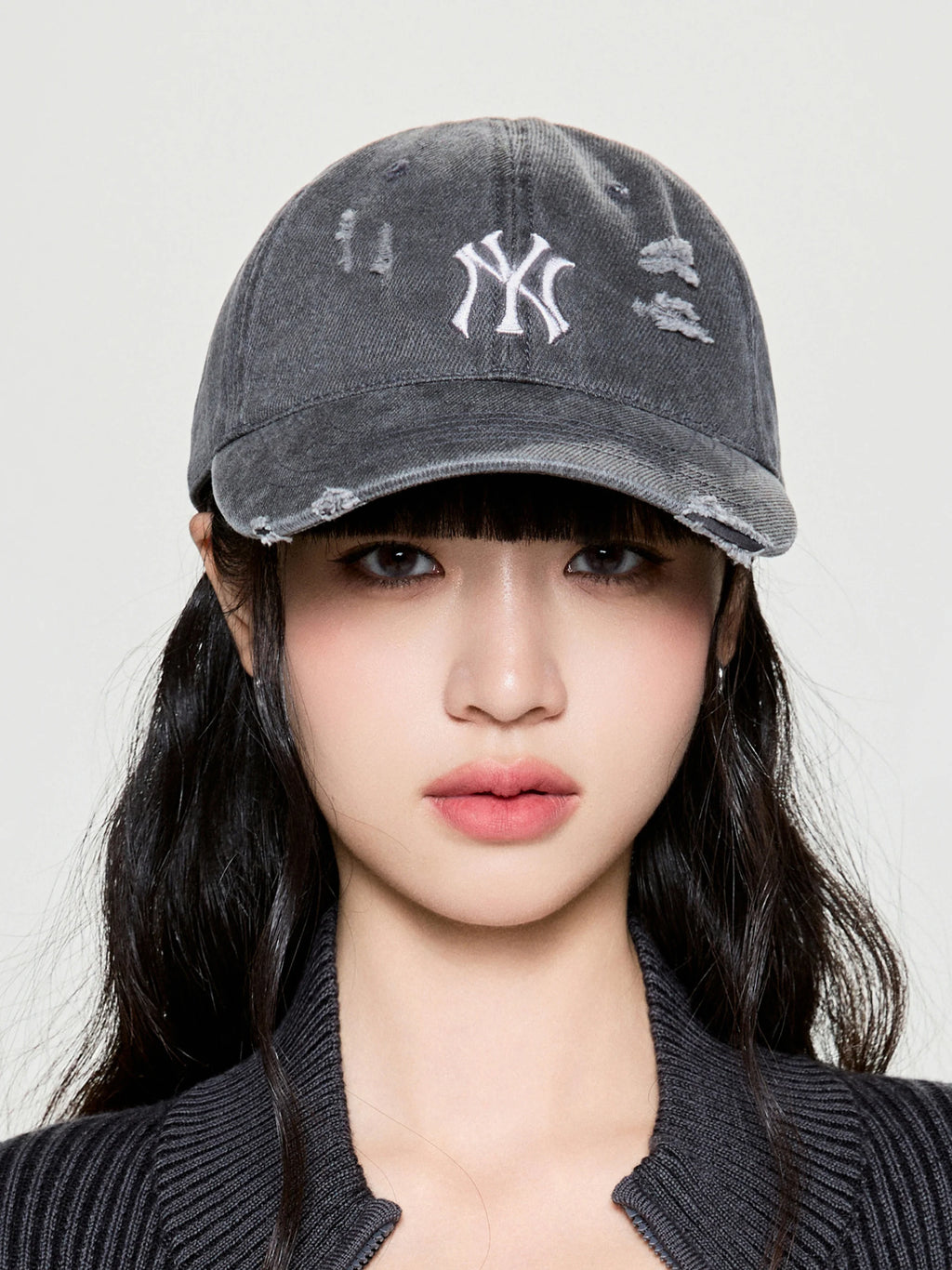 MLB Korea - MLB Damaged Washed Unstructured Ball Cap New York Yankees (Dark Gray) product image 4 | TRAB K-Fashion Australia