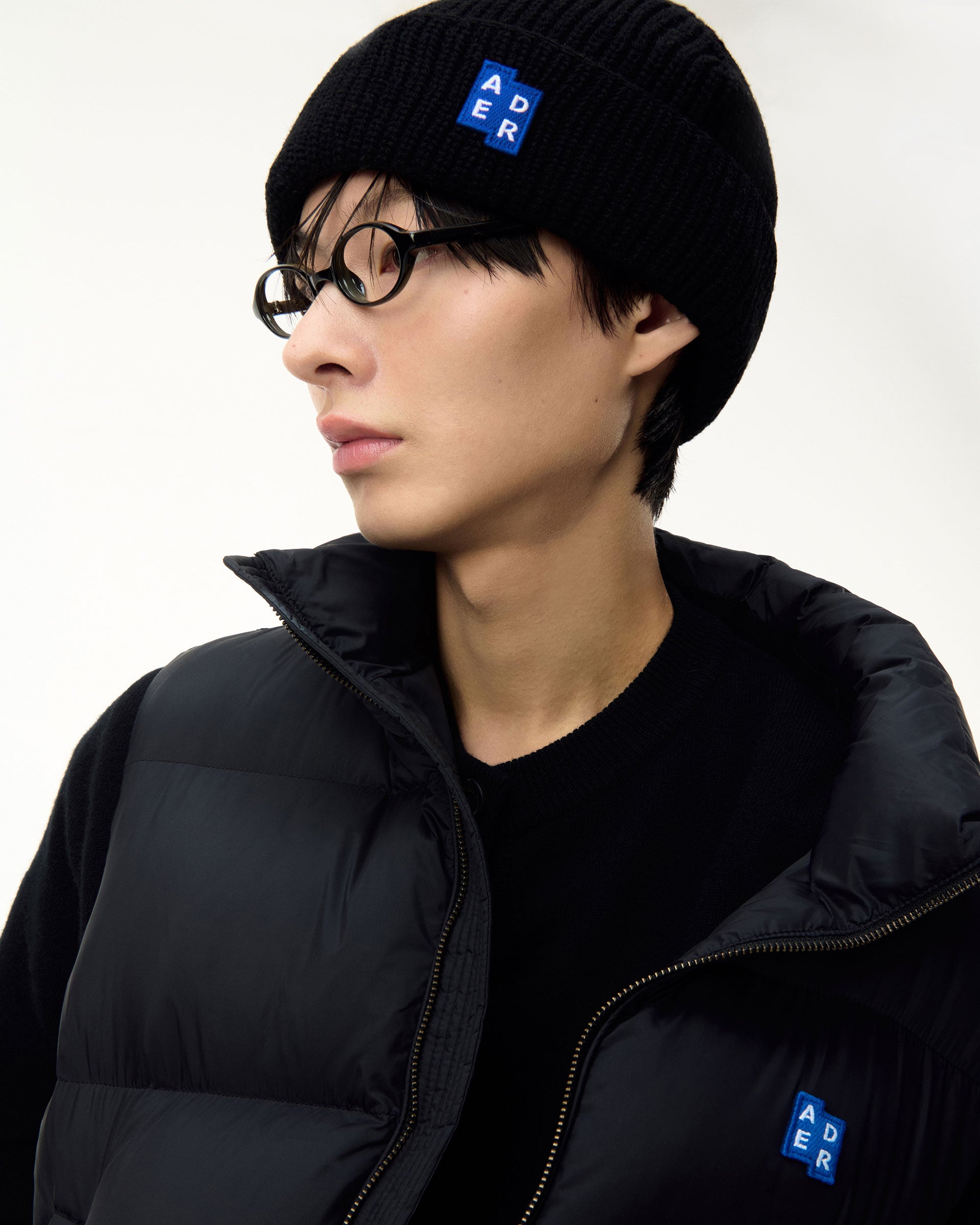 Ader Error - Sig; BL Tag beanie 01 (Noir) product image 4 | TRAB K-Fashion Australia