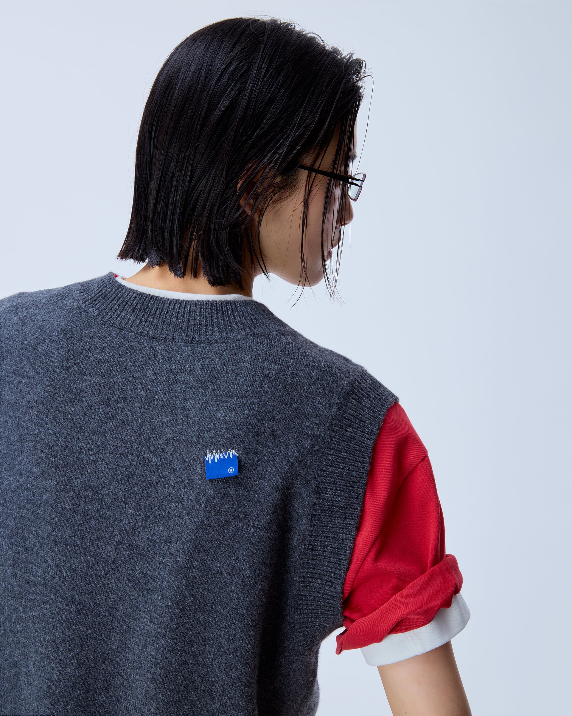 Ader Error - Sig; BL Tag knit vest 01 (Charcoal) product image 5 | TRAB K-Fashion Australia