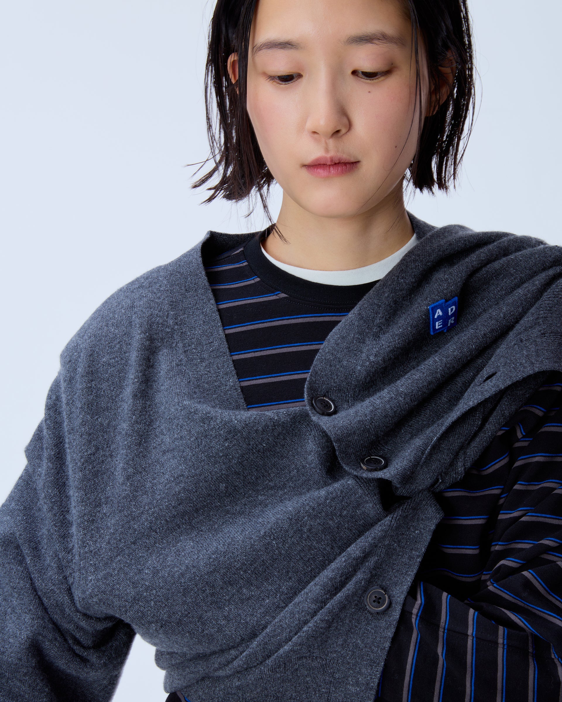 Ader Error - Sig; BL Tag cardigan 01 (Charcoal) product image 5 | TRAB K-Fashion Australia
