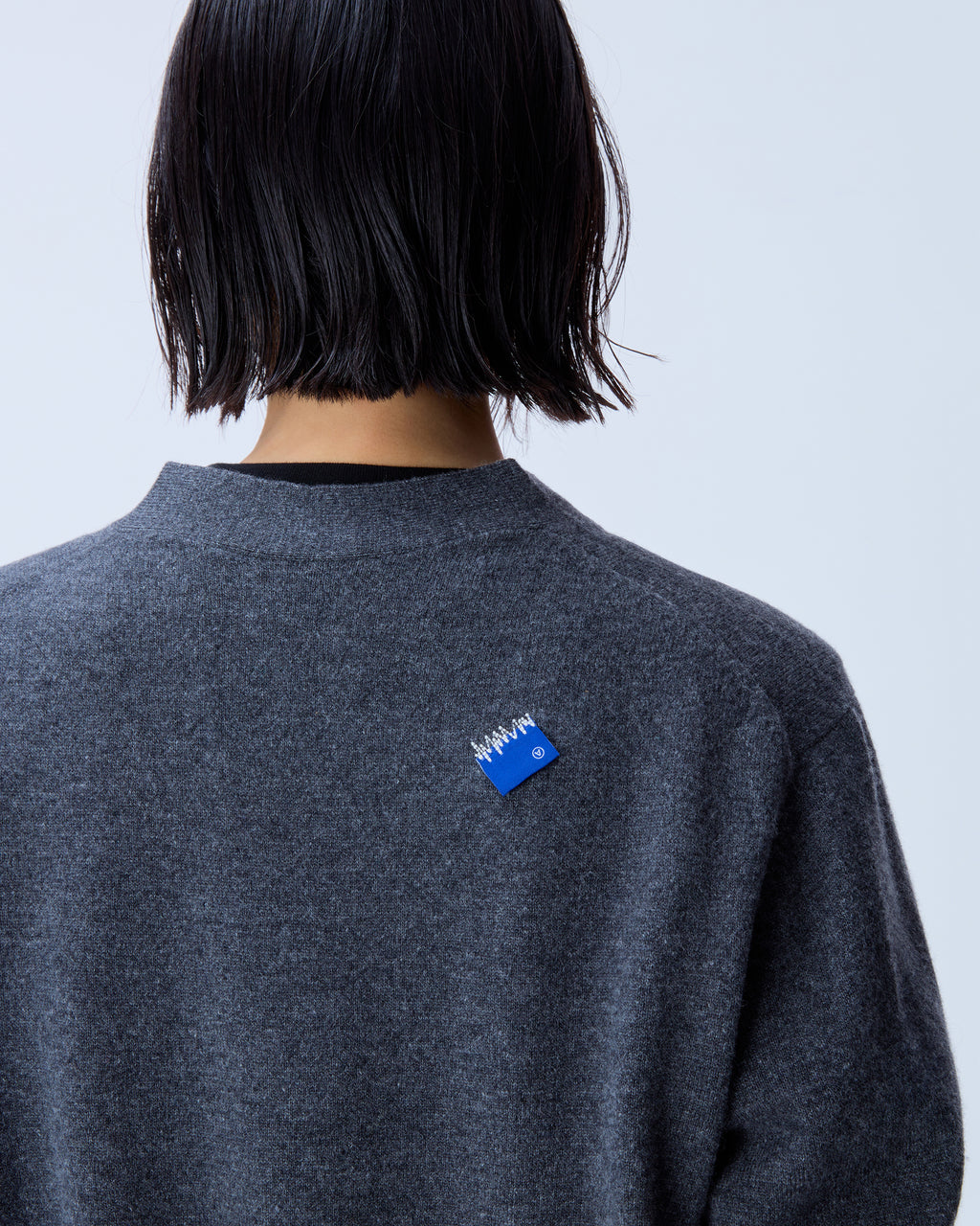 Ader Error - Sig; BL Tag cardigan 01 (Charcoal) product image 6 | TRAB K-Fashion Australia