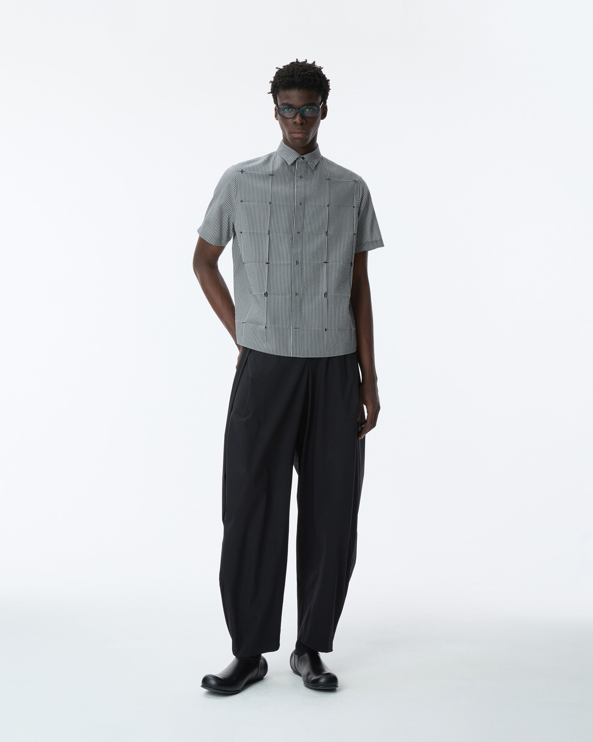 Ader Error - Half Sleeve Shirt Product. 38 (Noir) product image 9 | TRAB K-Fashion Australia