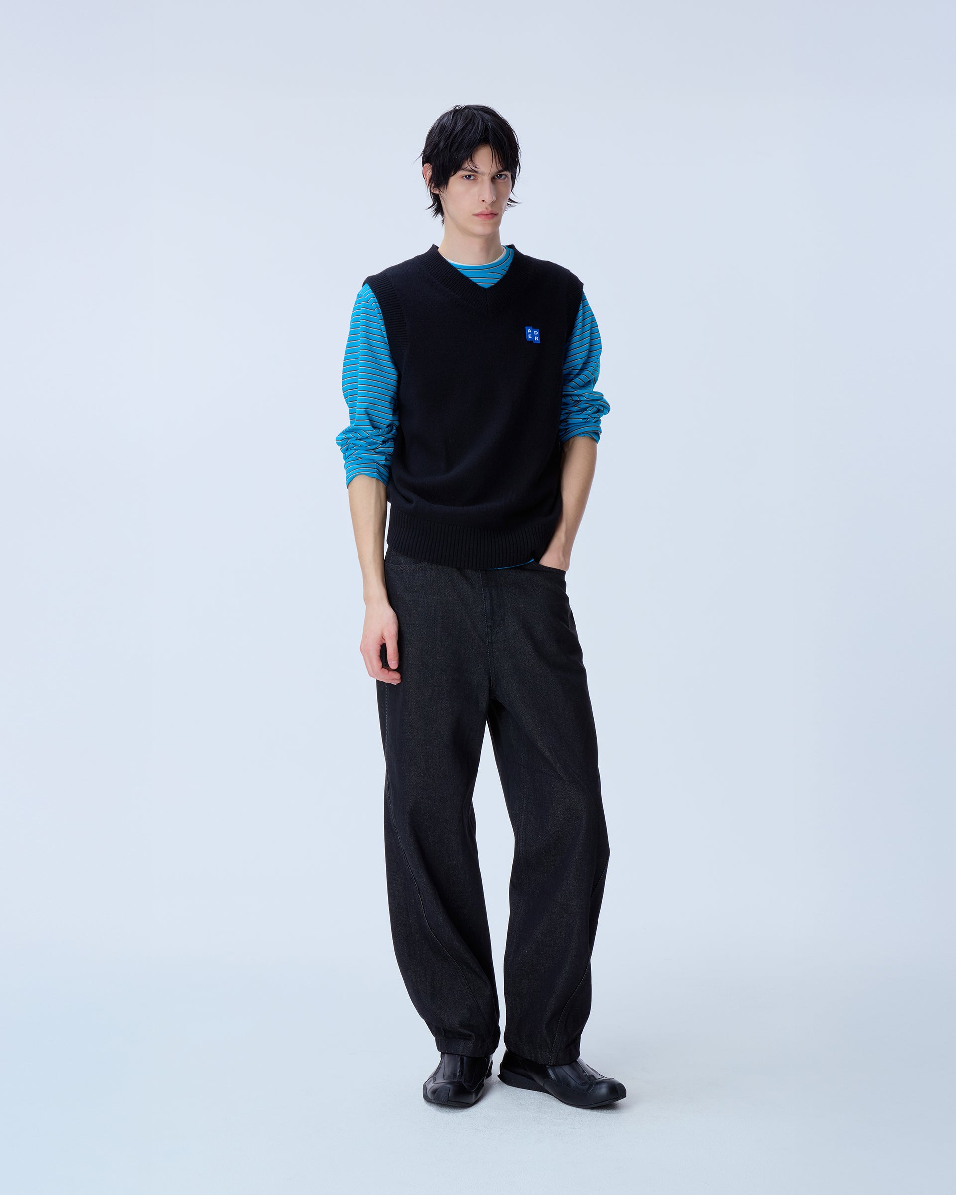 Ader Error - Sig; BL Tag knit vest 01 (Noir) product image 9 | TRAB K-Fashion Australia
