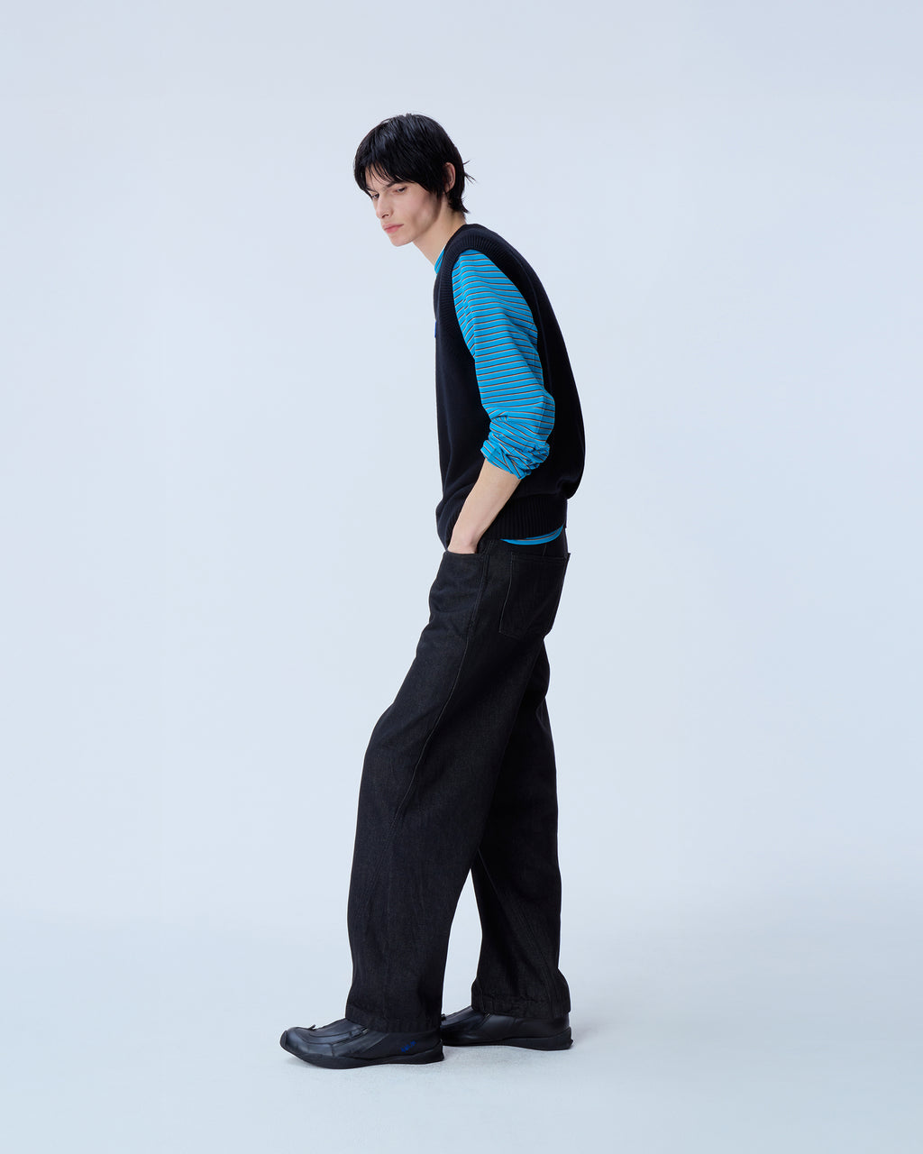 Ader Error - Sig; BL Tag knit vest 01 (Noir) product image 10 | TRAB K-Fashion Australia
