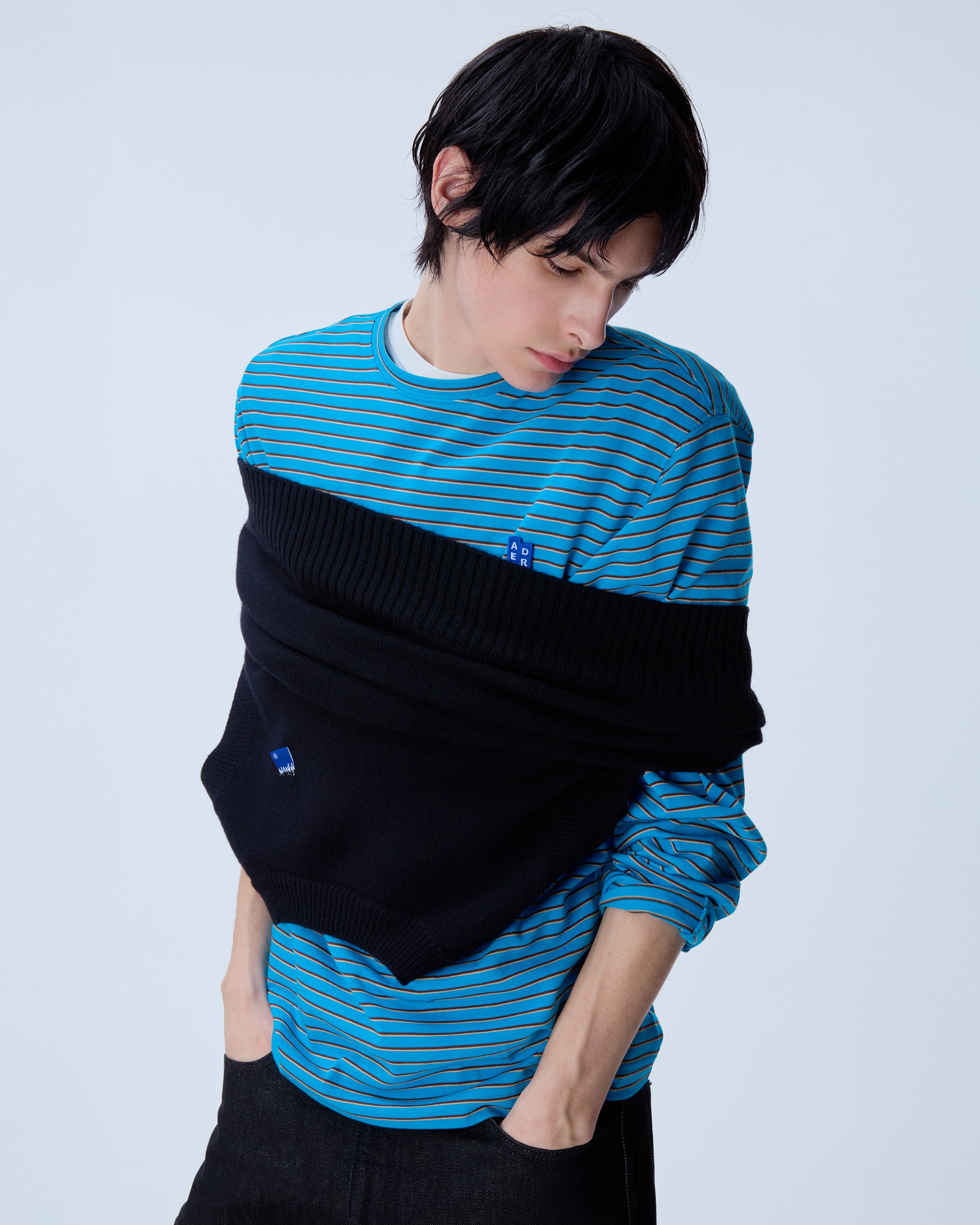 Ader Error - Sig; BL Tag knit vest 01 (Noir) product image 14 | TRAB K-Fashion Australia
