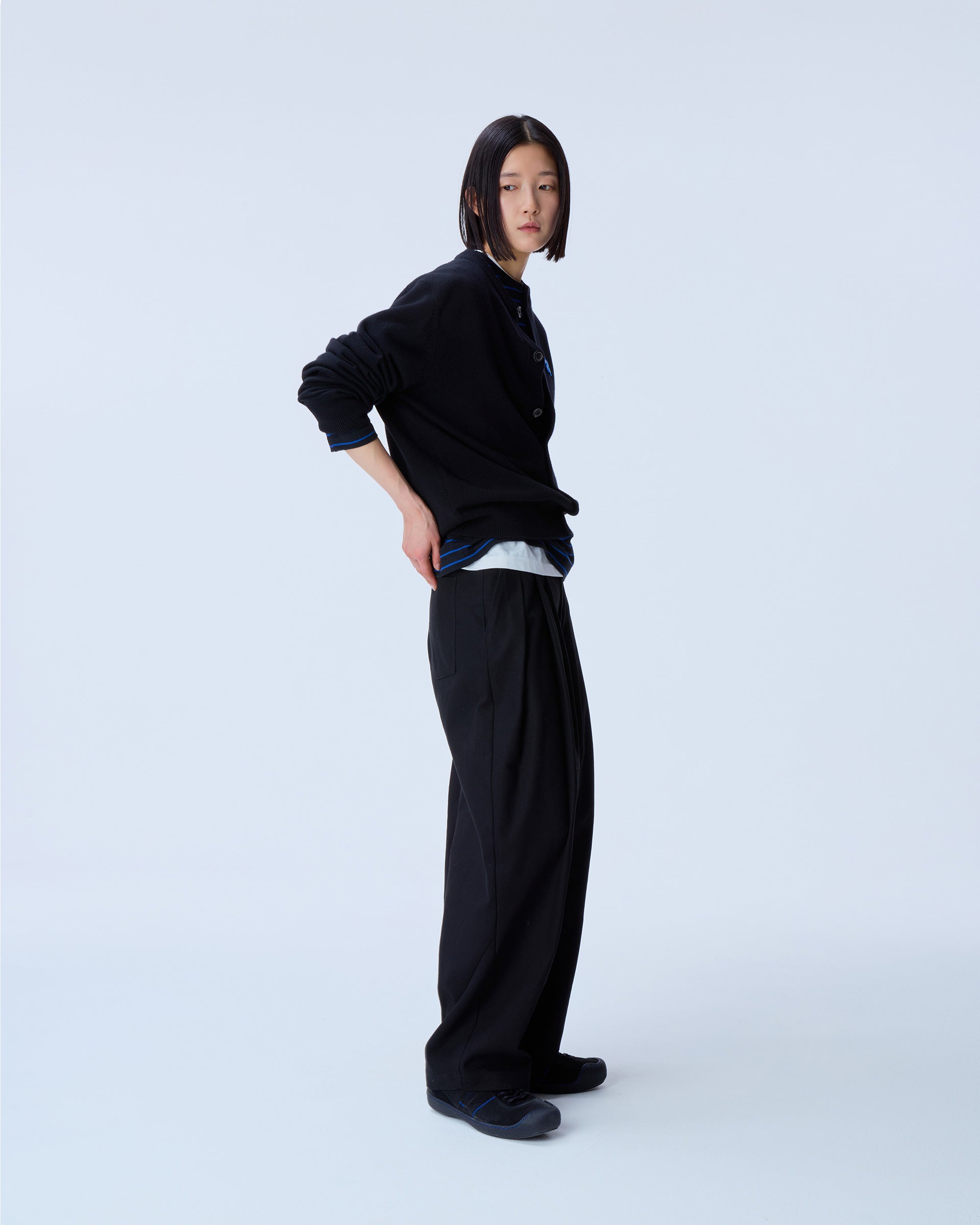 Ader Error - Sig; BL Tag cardigan 02 (Noir) product image 2 | TRAB K-Fashion Australia