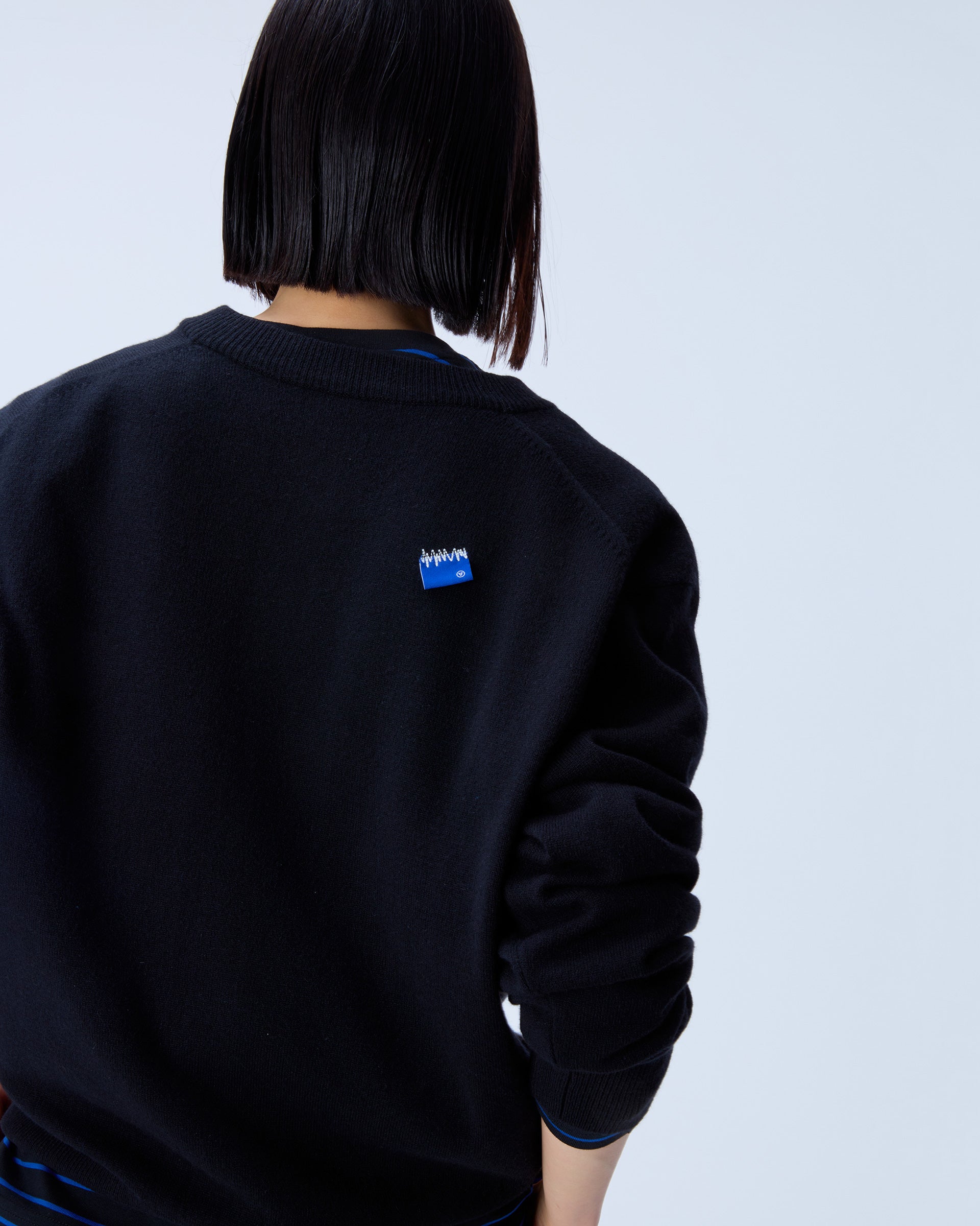 Ader Error - Sig; BL Tag cardigan 02 (Noir) product image 6 | TRAB K-Fashion Australia