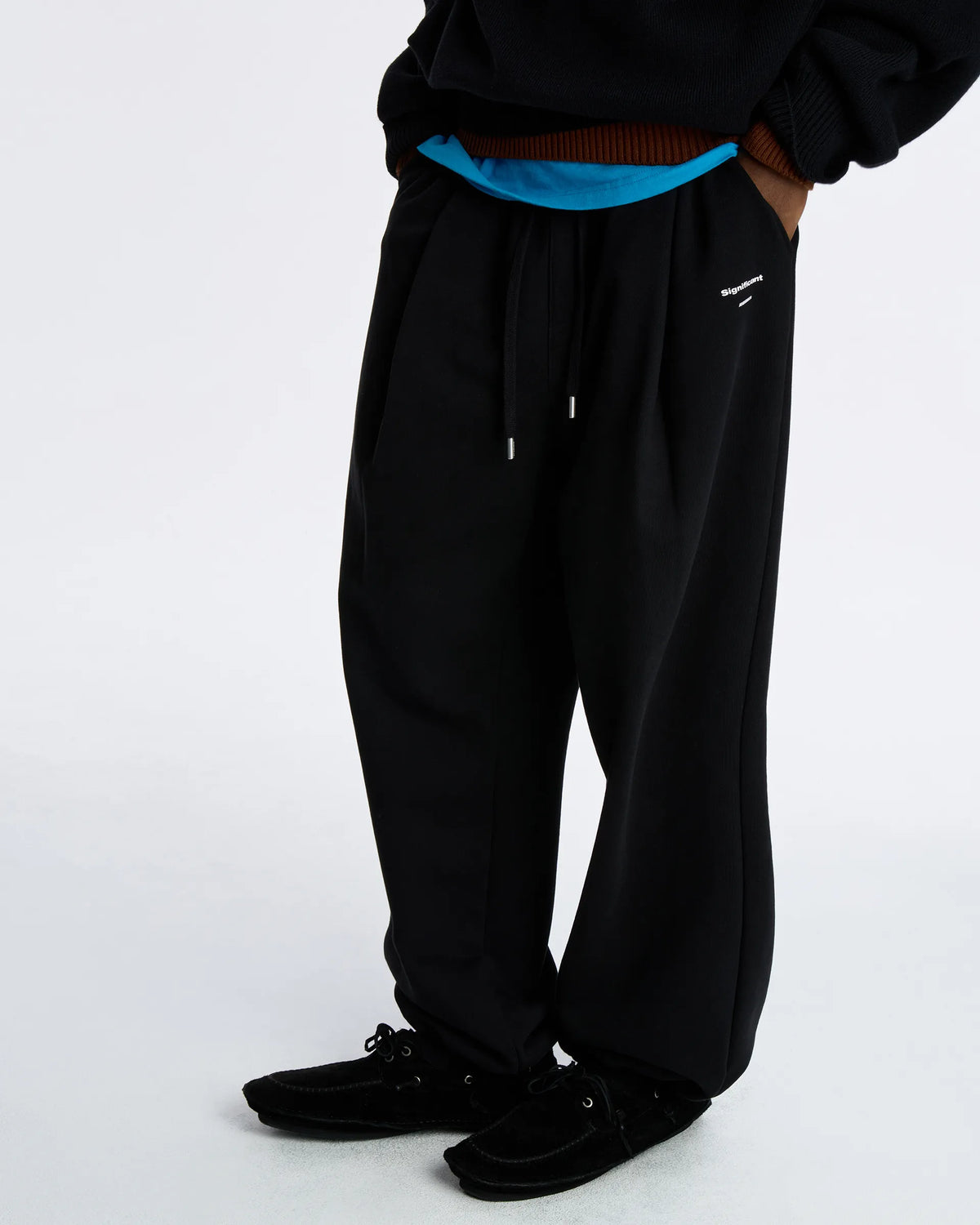 Ader Error - Sig; BL Tag Sweatpants 02 (Noir) product image 4 | TRAB K-Fashion Australia
