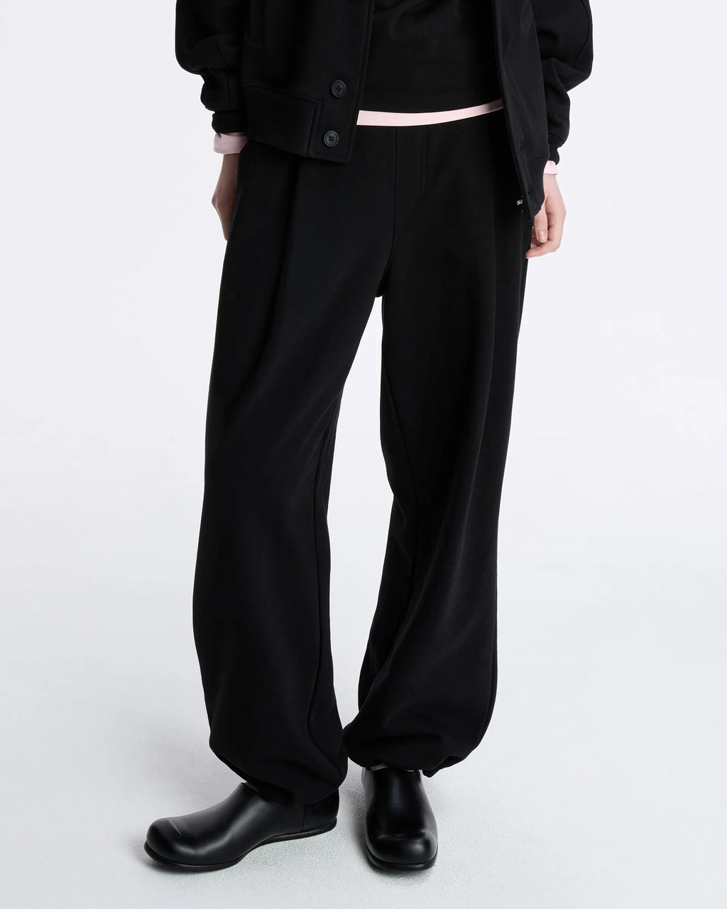 Ader Error - Sig; BL Tag Sweatpants 02 (Noir) product image 7 | TRAB K-Fashion Australia