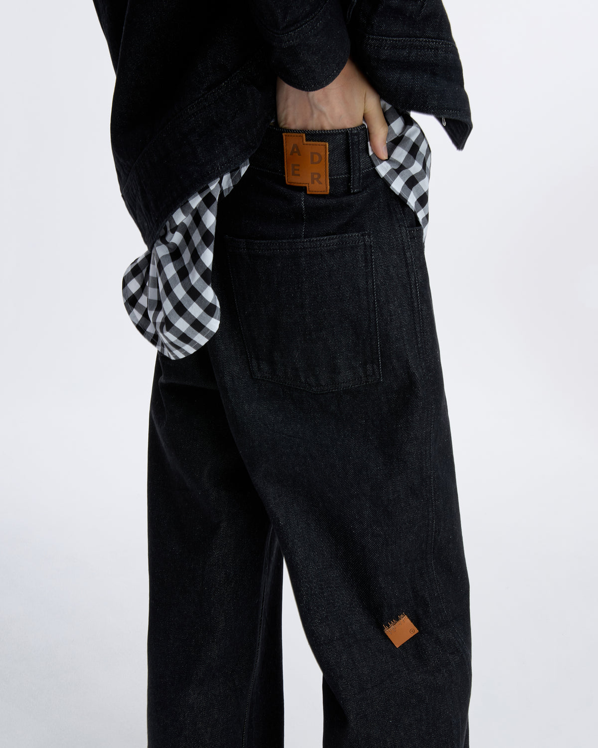 Ader Error - Sig; SV Tag jeans 05 (Noir) product image 10 | TRAB K-Fashion Australia