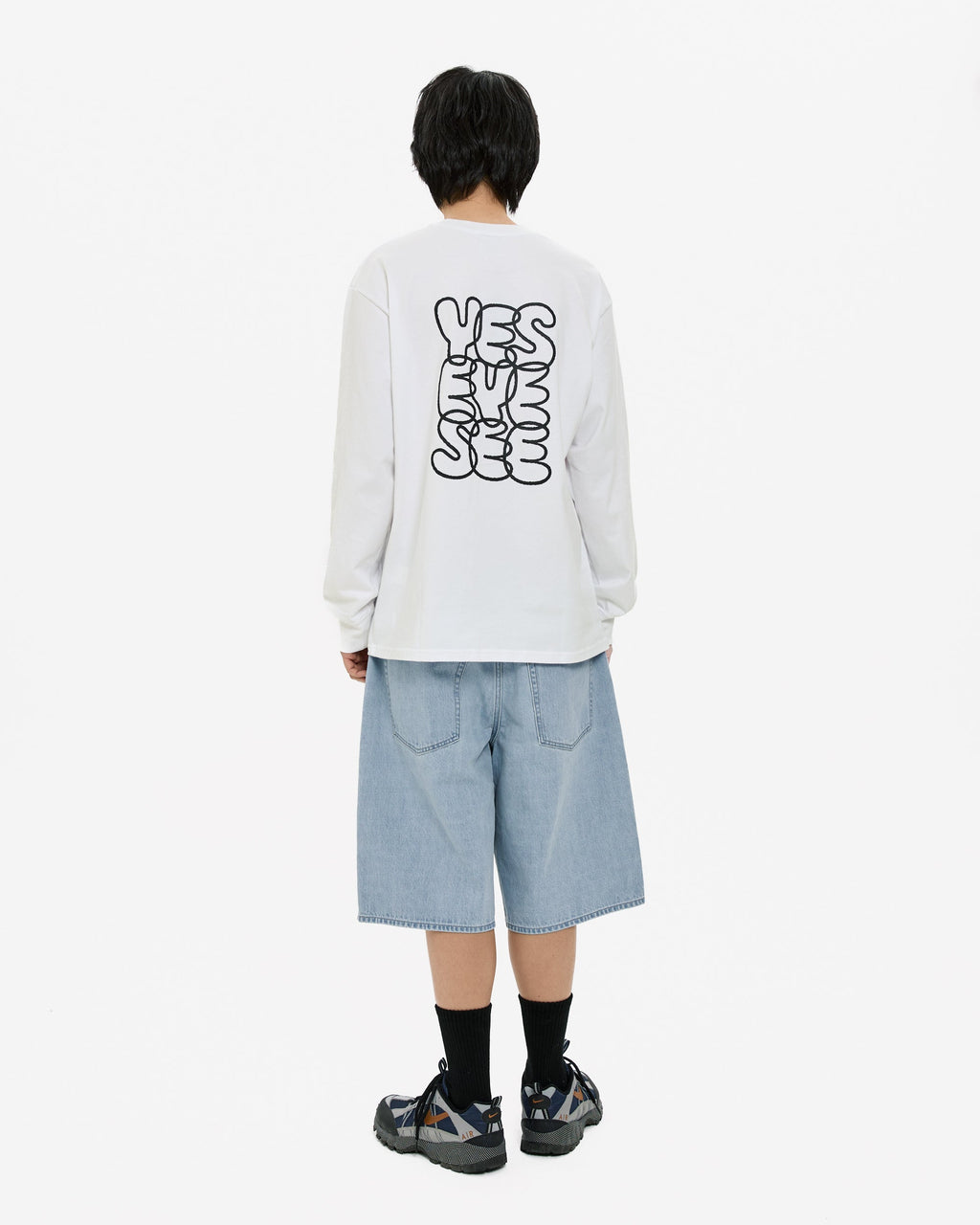 yeseyesee - C-Logo L/S (White) product image 9 | TRAB K-Fashion Australia