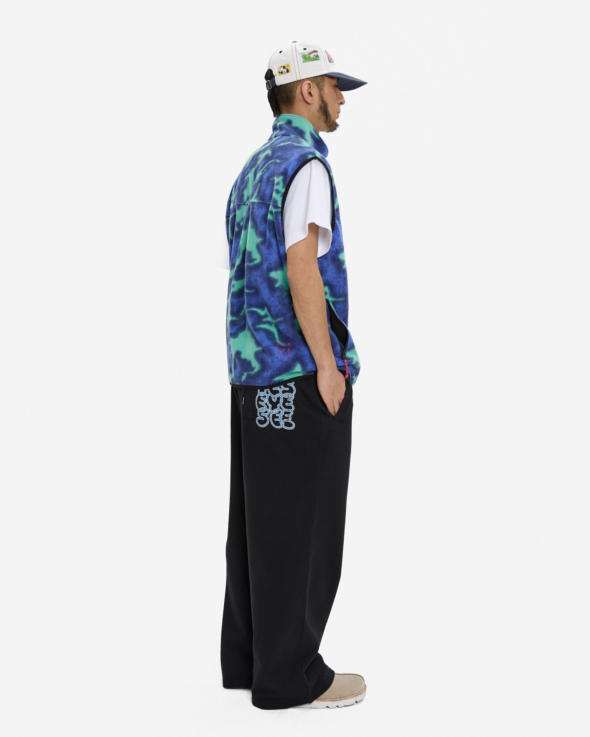 yeseyesee - C-Logo Straight Sweatpants (Black) product image 8 | TRAB K-Fashion Australia