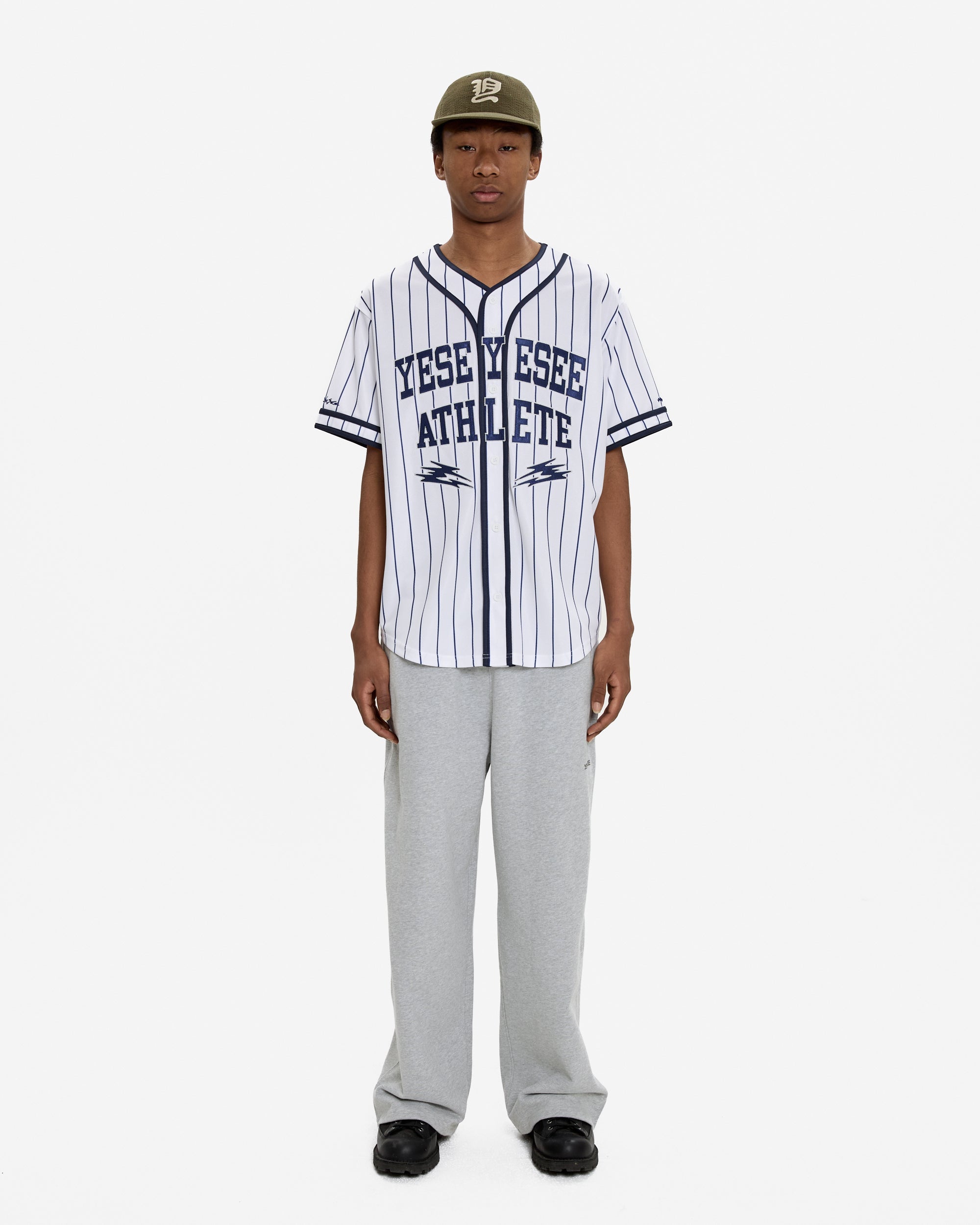 yeseyesee - C-Logo Straight Sweatpants (Grey) product image 6 | TRAB K-Fashion Australia