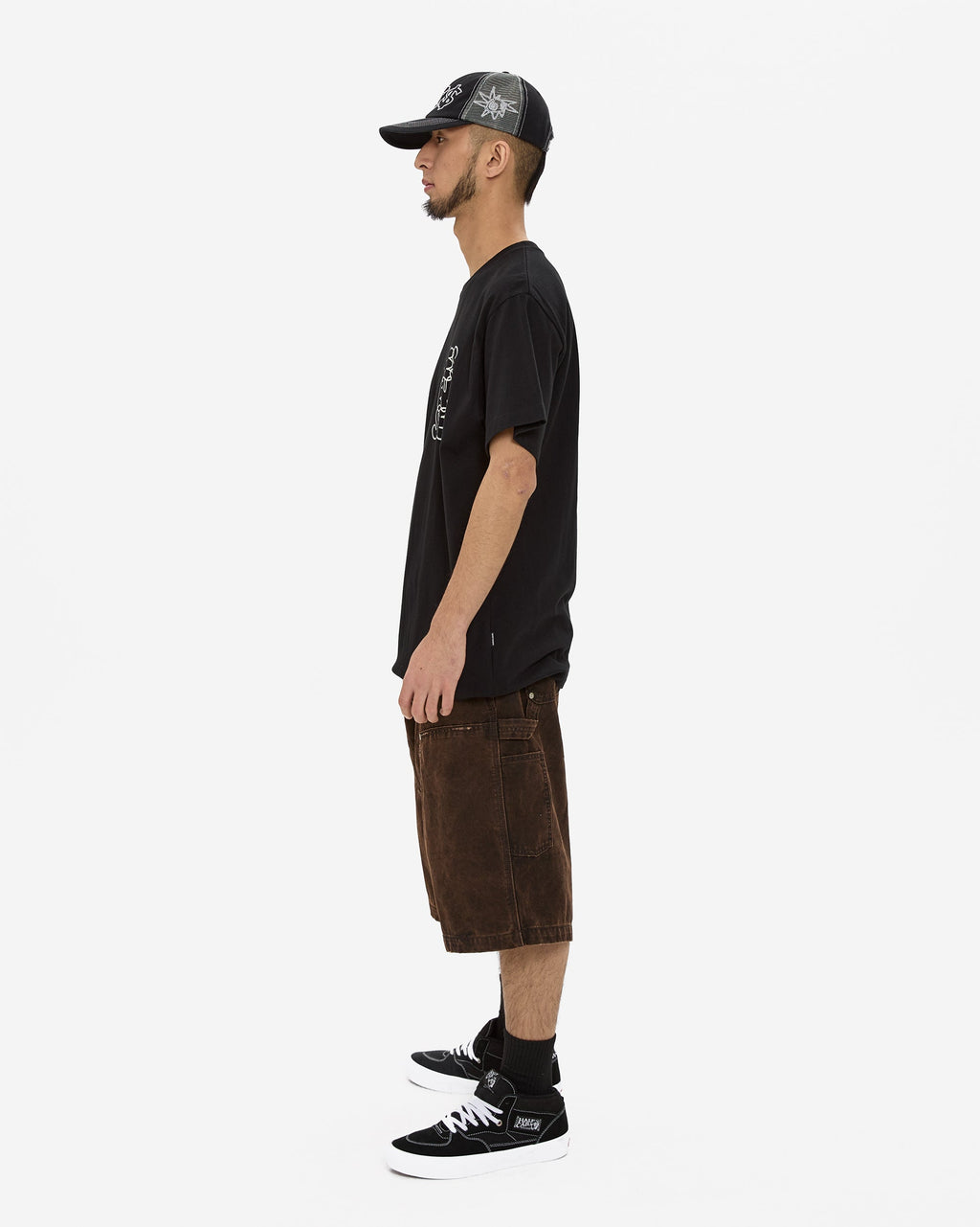 yeseyesee - C-Logo Tee (Black) product image 7 | TRAB K-Fashion Australia