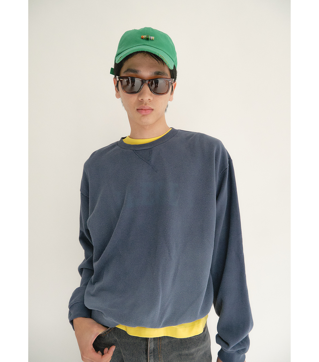 Llege - Classic Logo Vintage Effect Sweatshirt (Navy) product image 6 | TRAB K-Fashion Australia