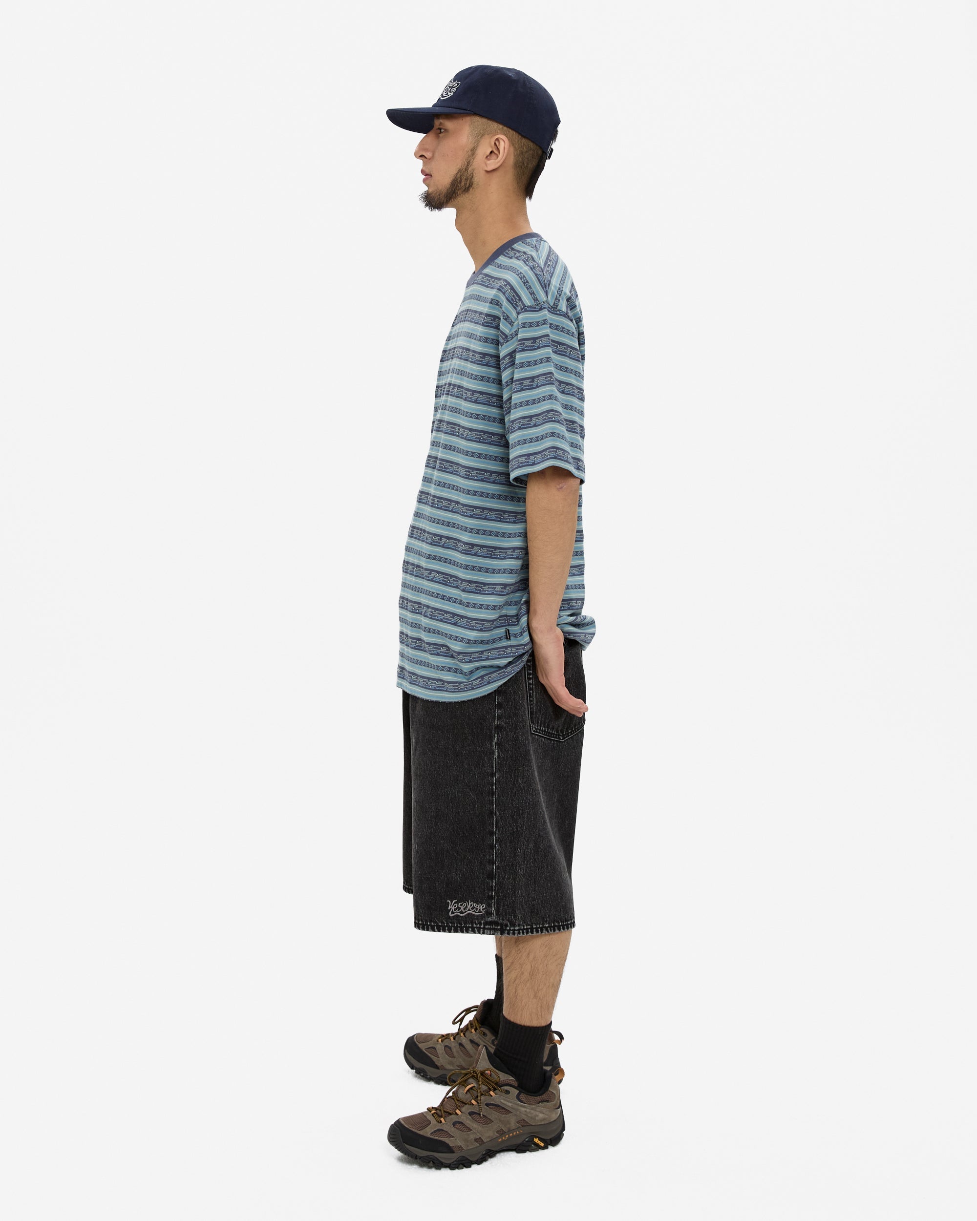 yeseyesee - Calf Cut Jort (Black) product image 7 | TRAB K-Fashion Australia